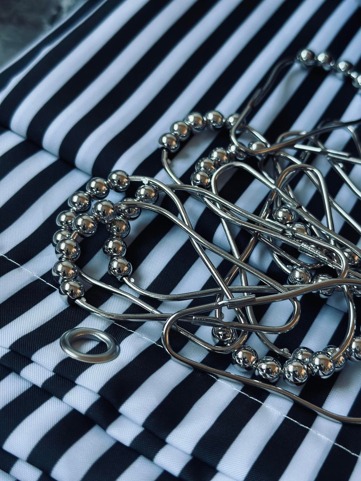 Duschdraperi - Svart rand