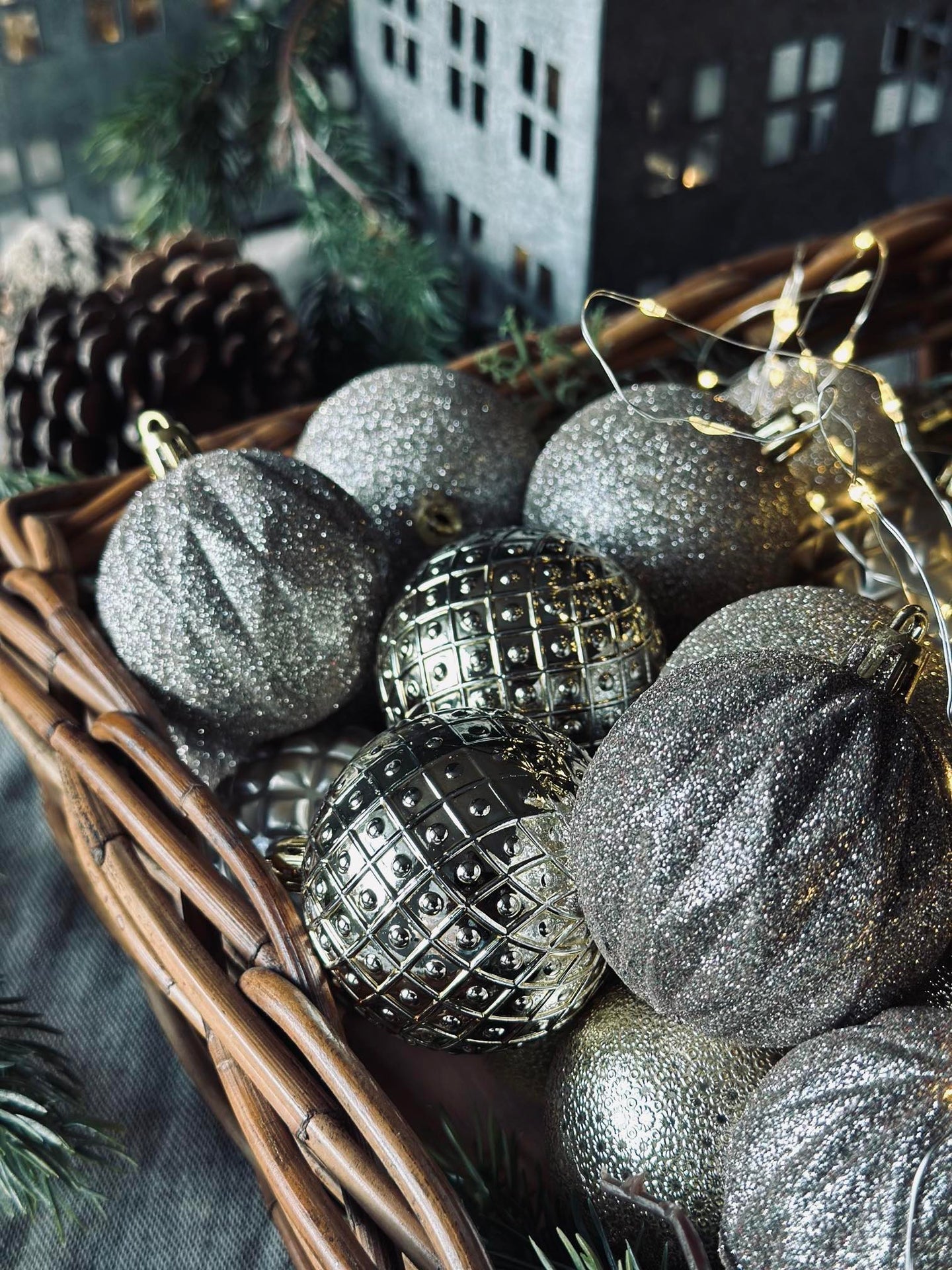 Julgranskulor mix box 35st.