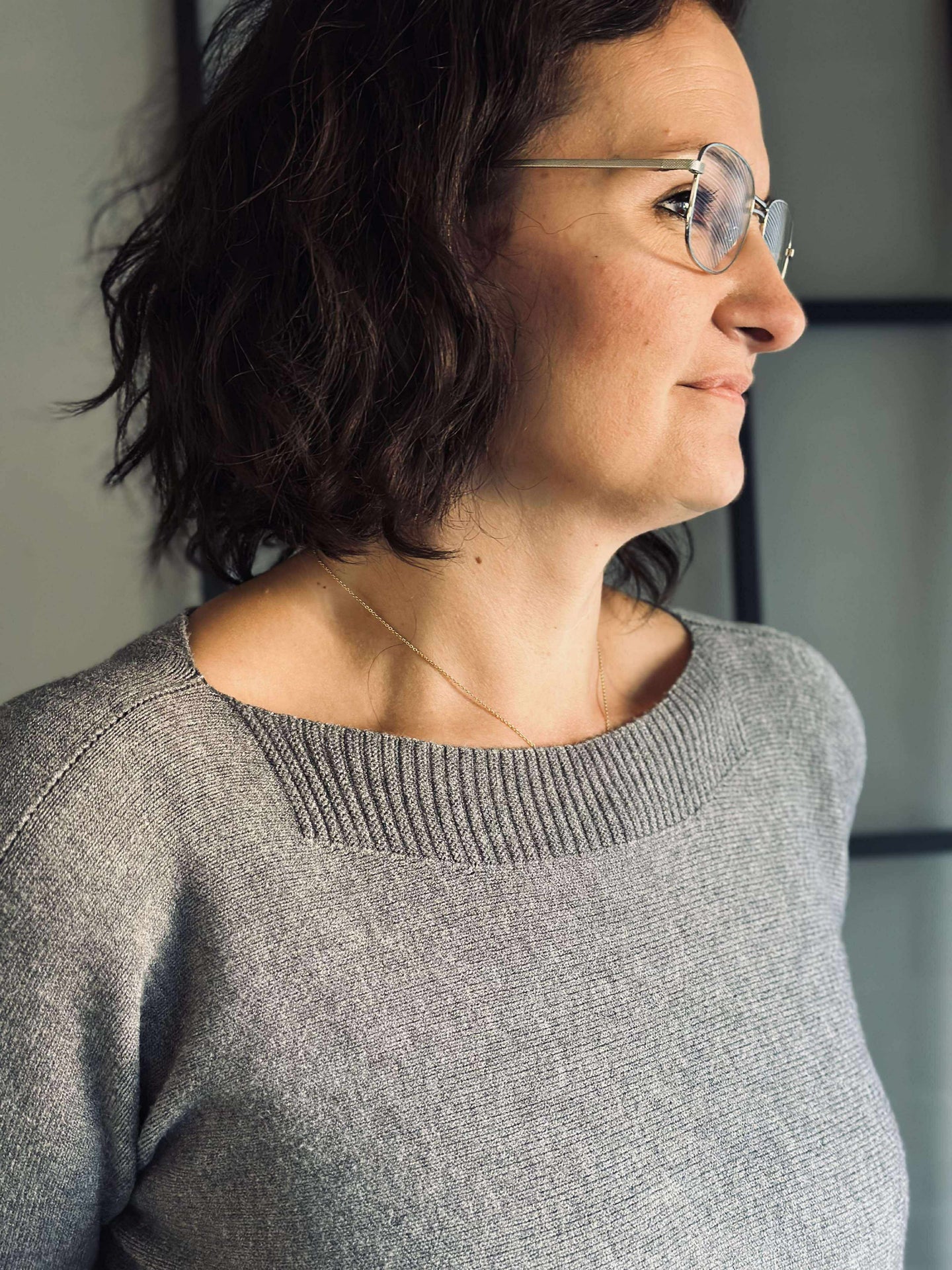 Stickad Costanza - Grigio