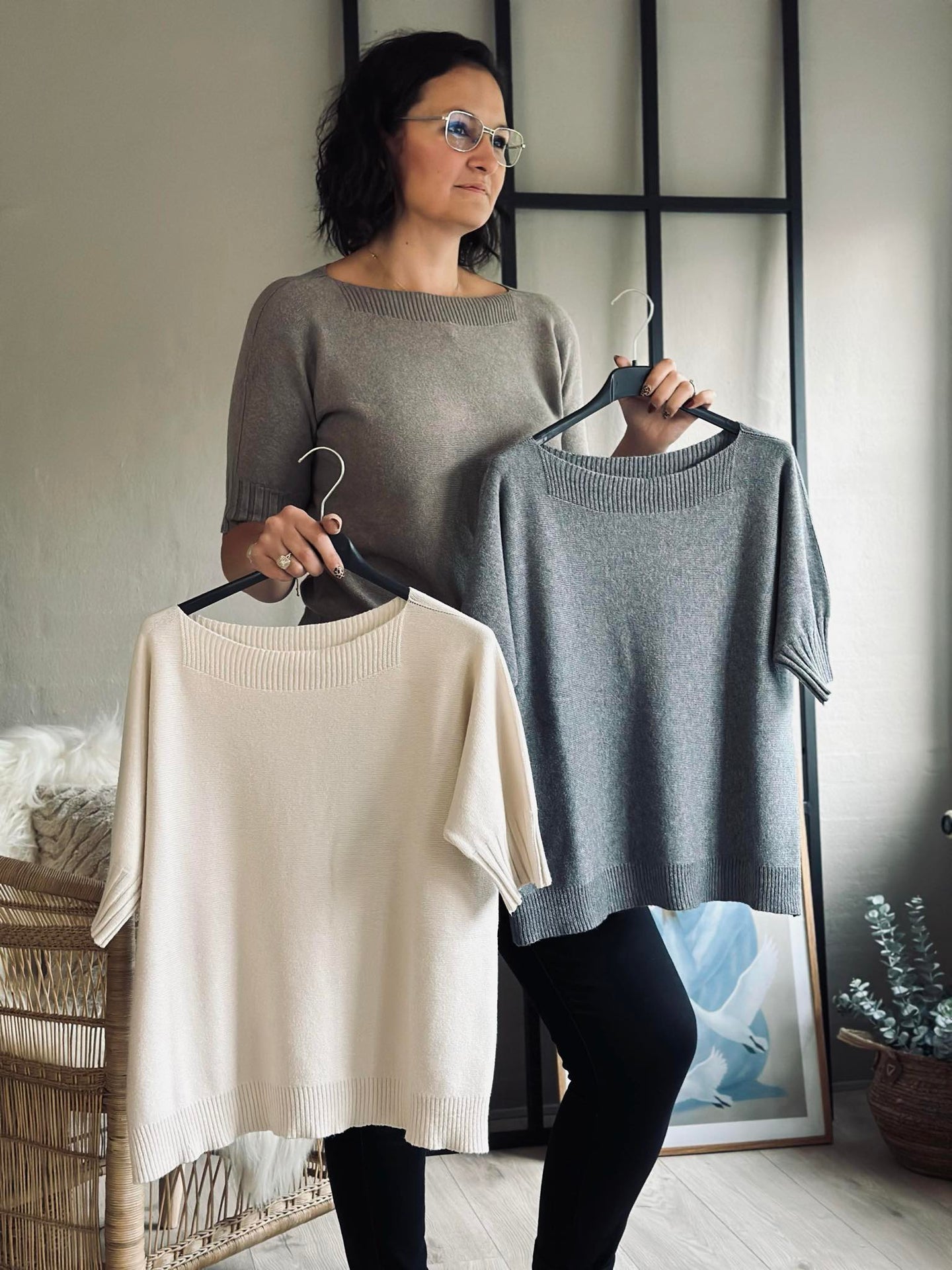 Stickad Costanza - Grigio