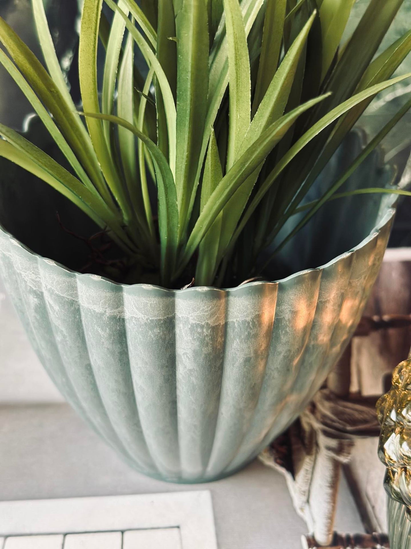 Kruka i betonglook - Stor Grön