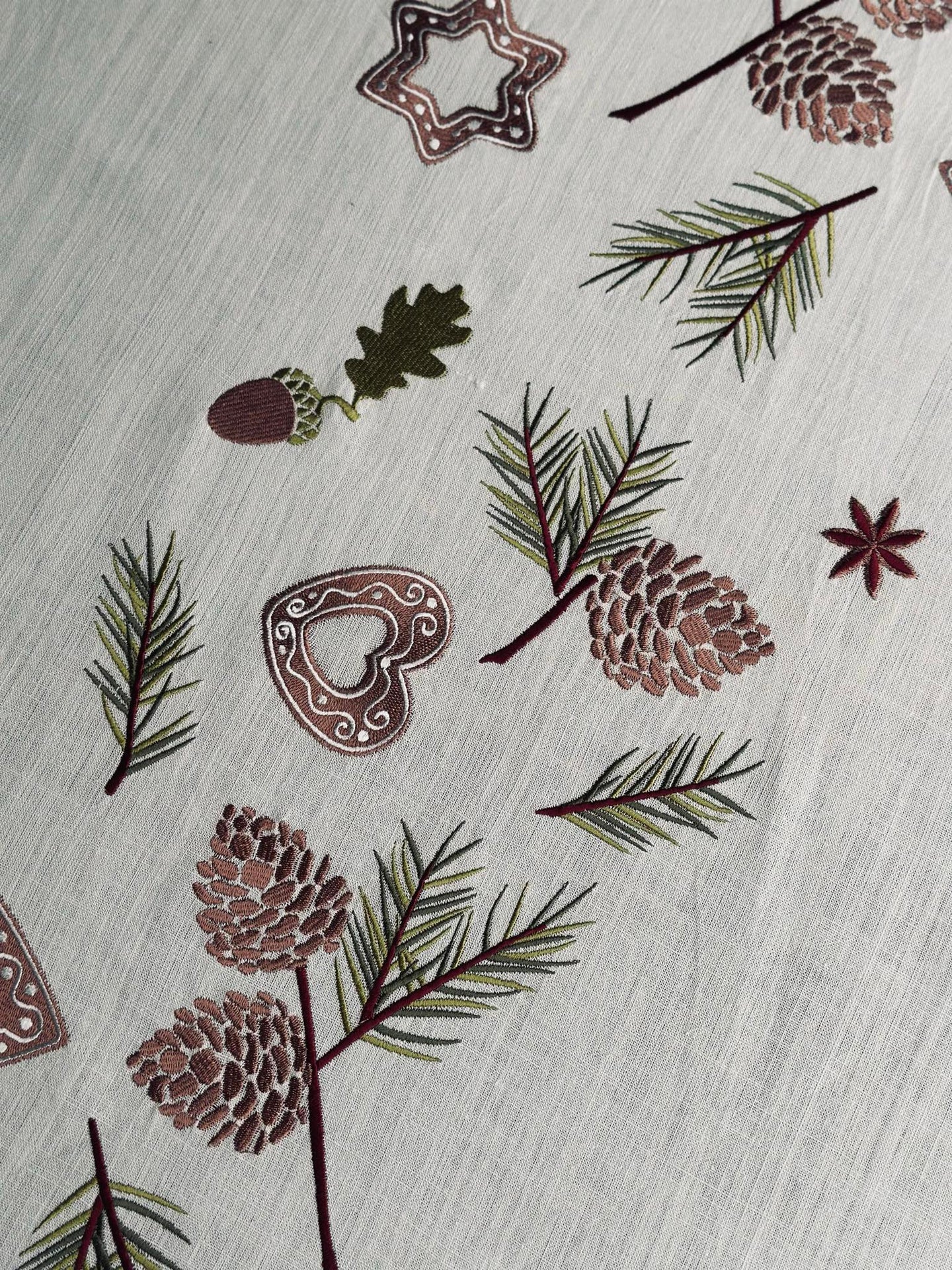 Julduk broderi - 140x240