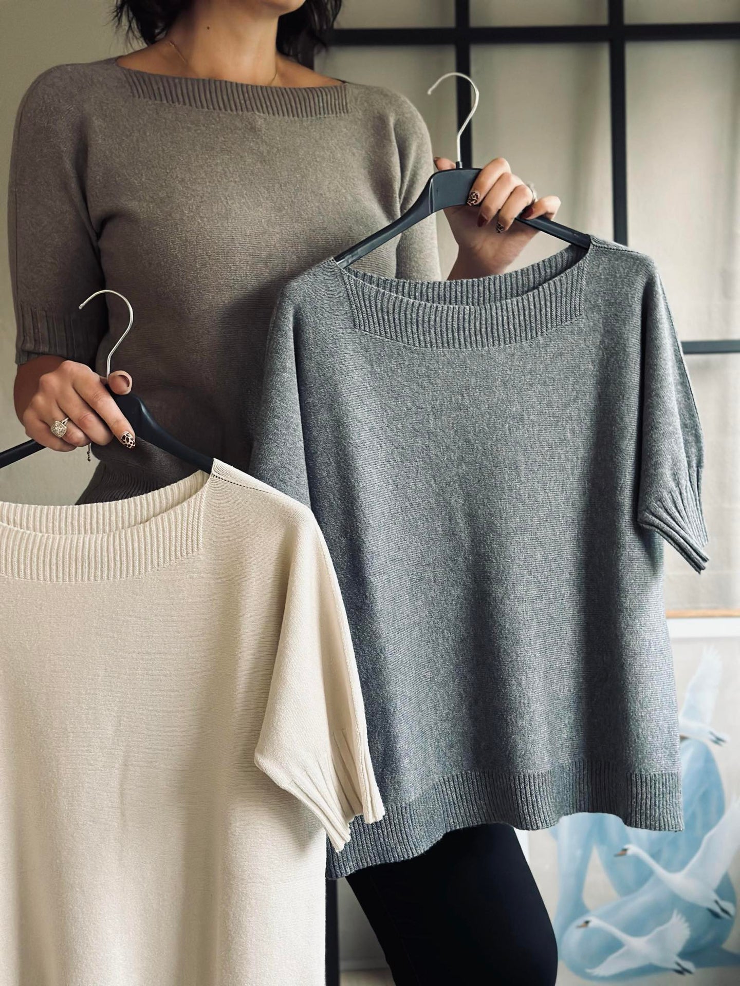 Stickad Costanza - Grigio