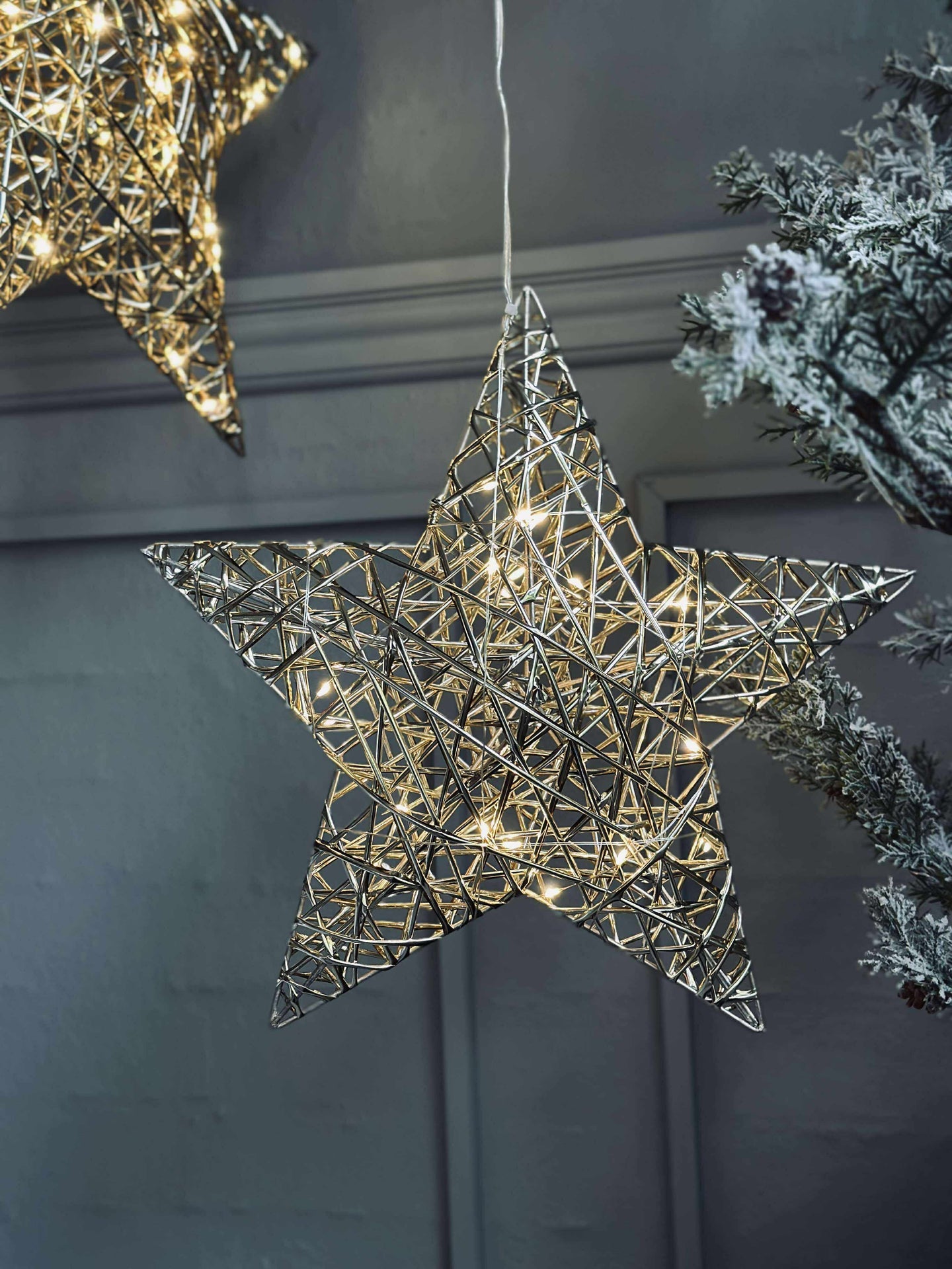 Stjärna med LED-ljus - Guld