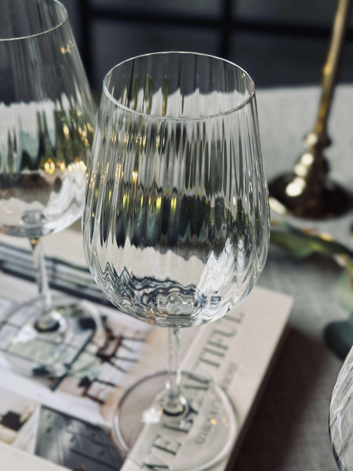 Vinglas för vitt vin CRYSTAL - Set om 4 st.