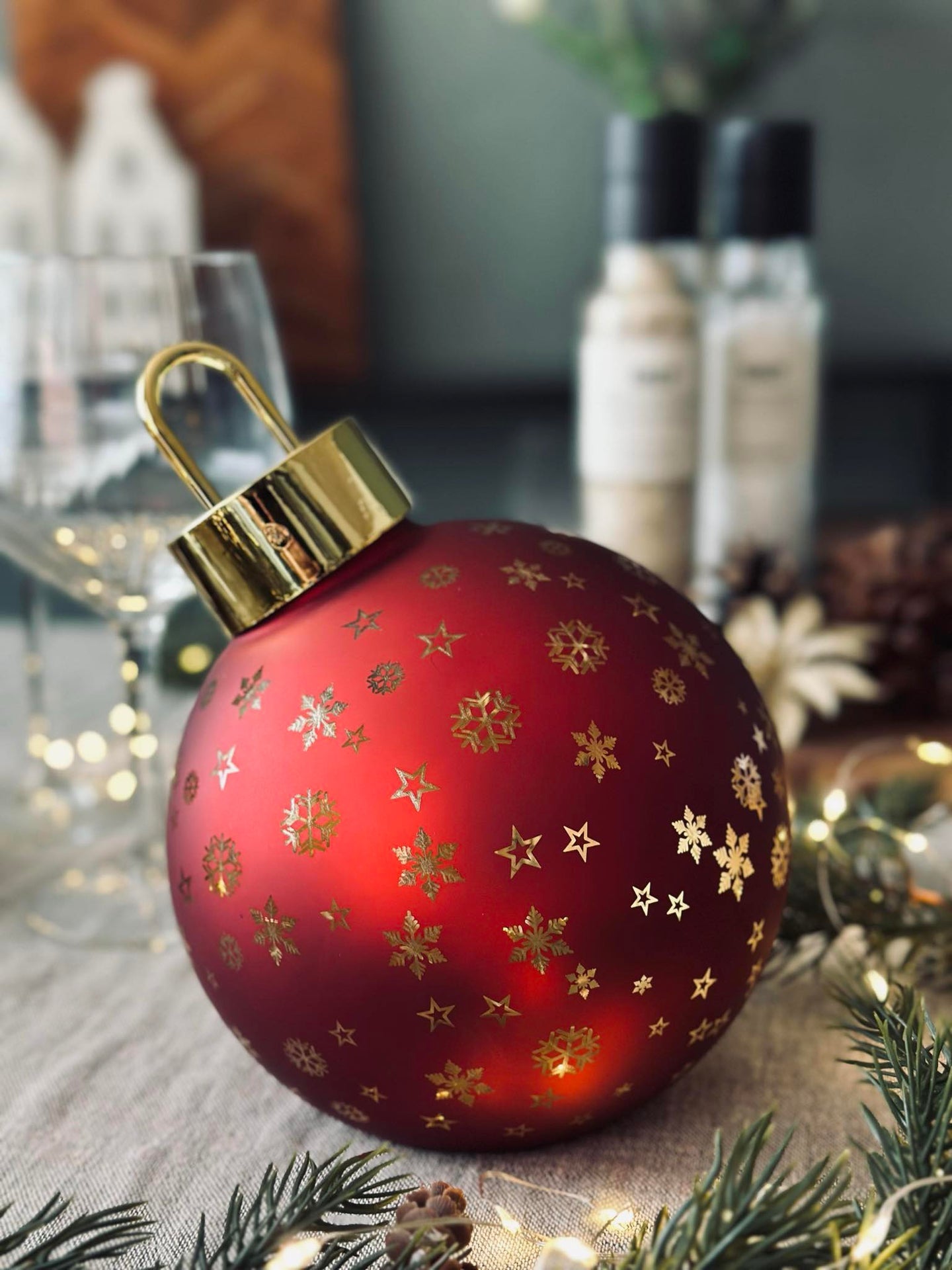 Julkula med LED-ljus - Röd