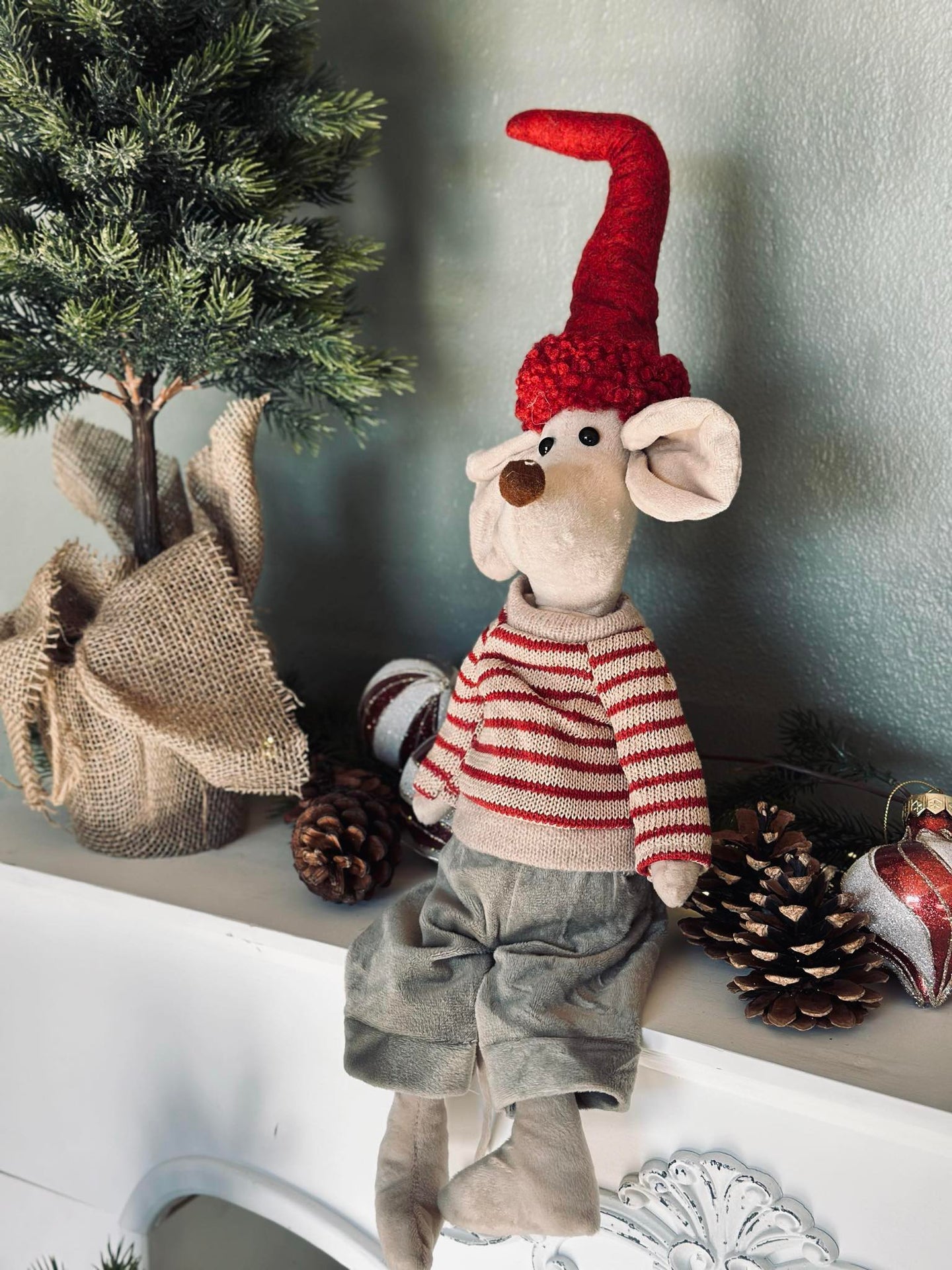 Nissetomte - Sittande Pojke