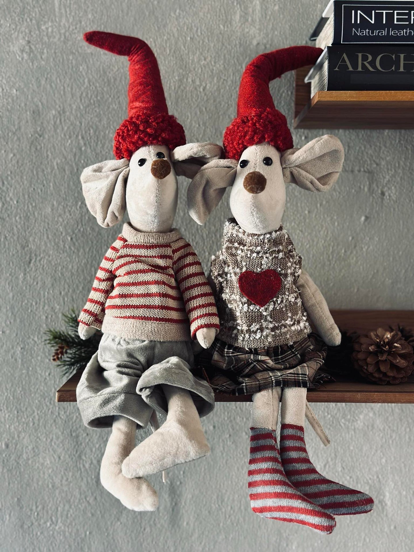 Nissetomte - Sittande Pojke