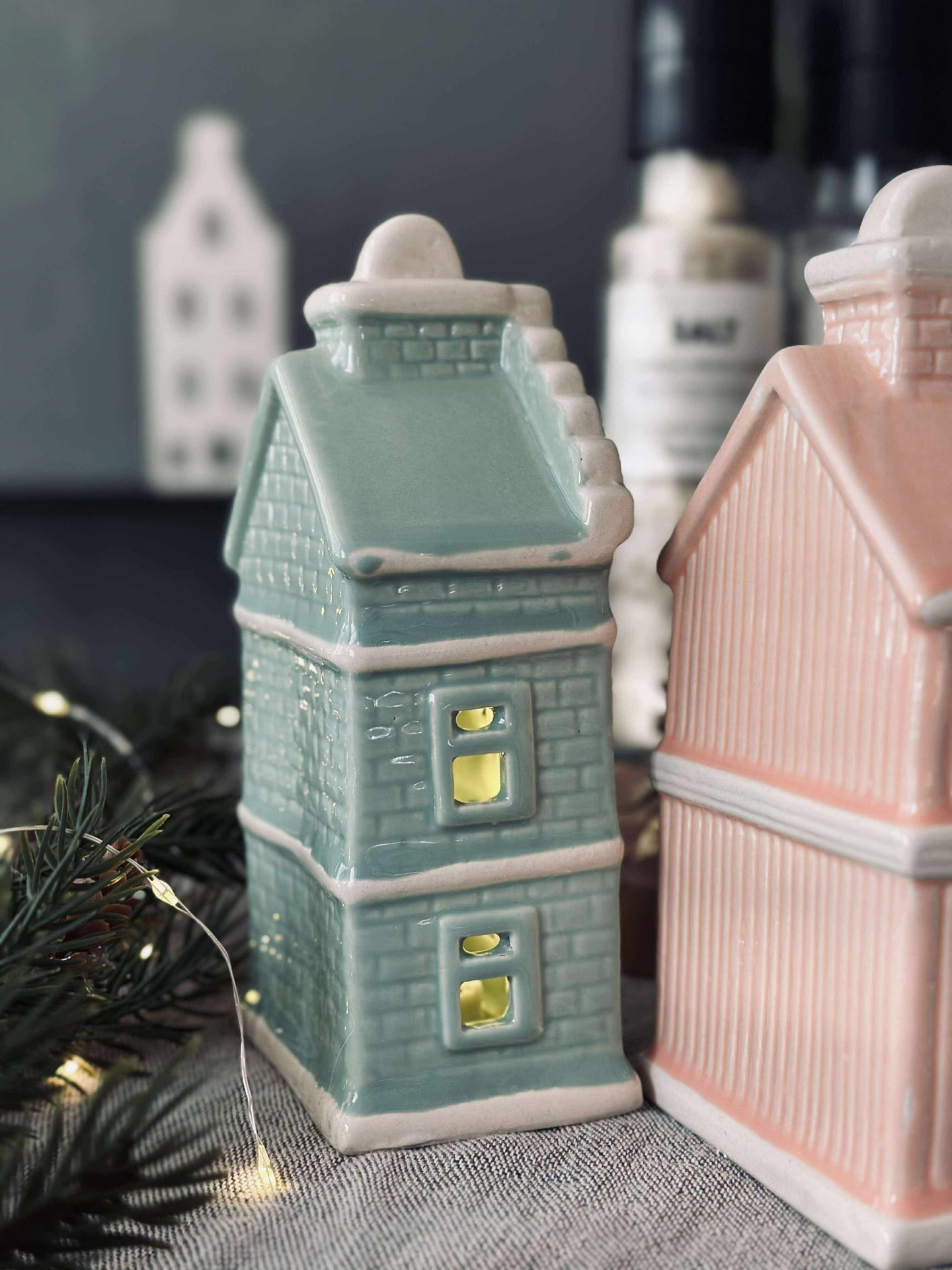 Ljushus med LED - Pastellfärg MIX