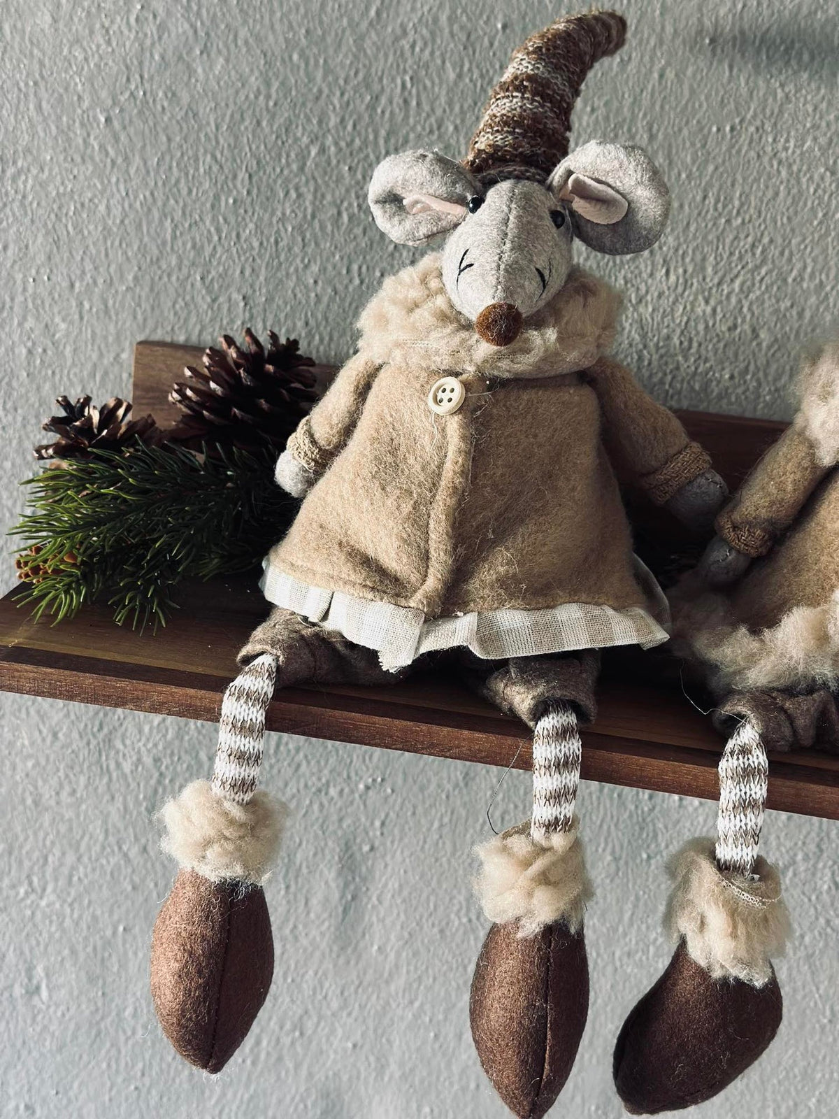 Tomtemus - Sittande Flicka