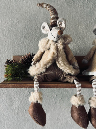 Nissetomte - Sittande pojke