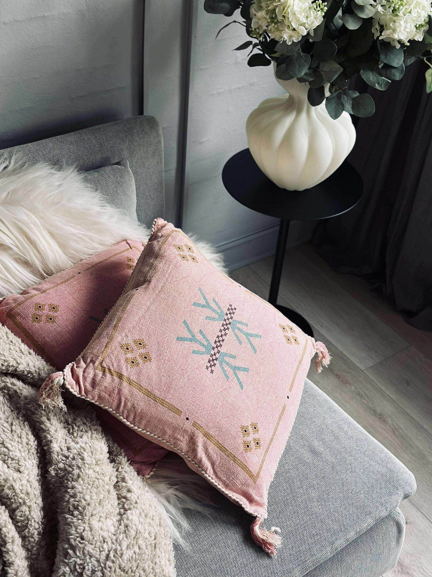 Kudde med fyllning - Soft pink boheme - Set med 2 st.