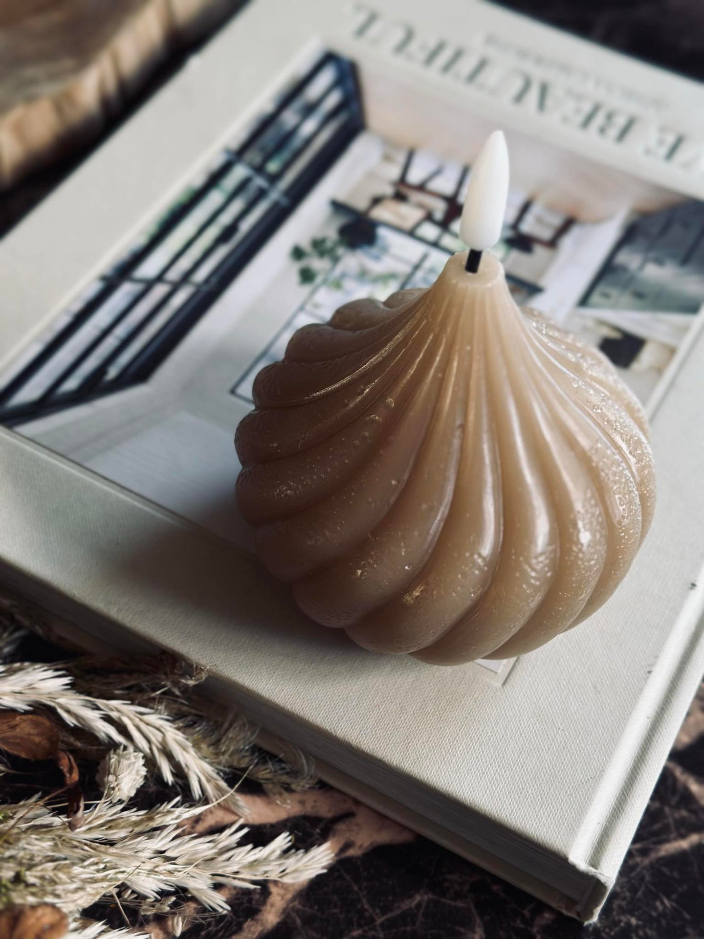 LED vriden lampa - flera färger