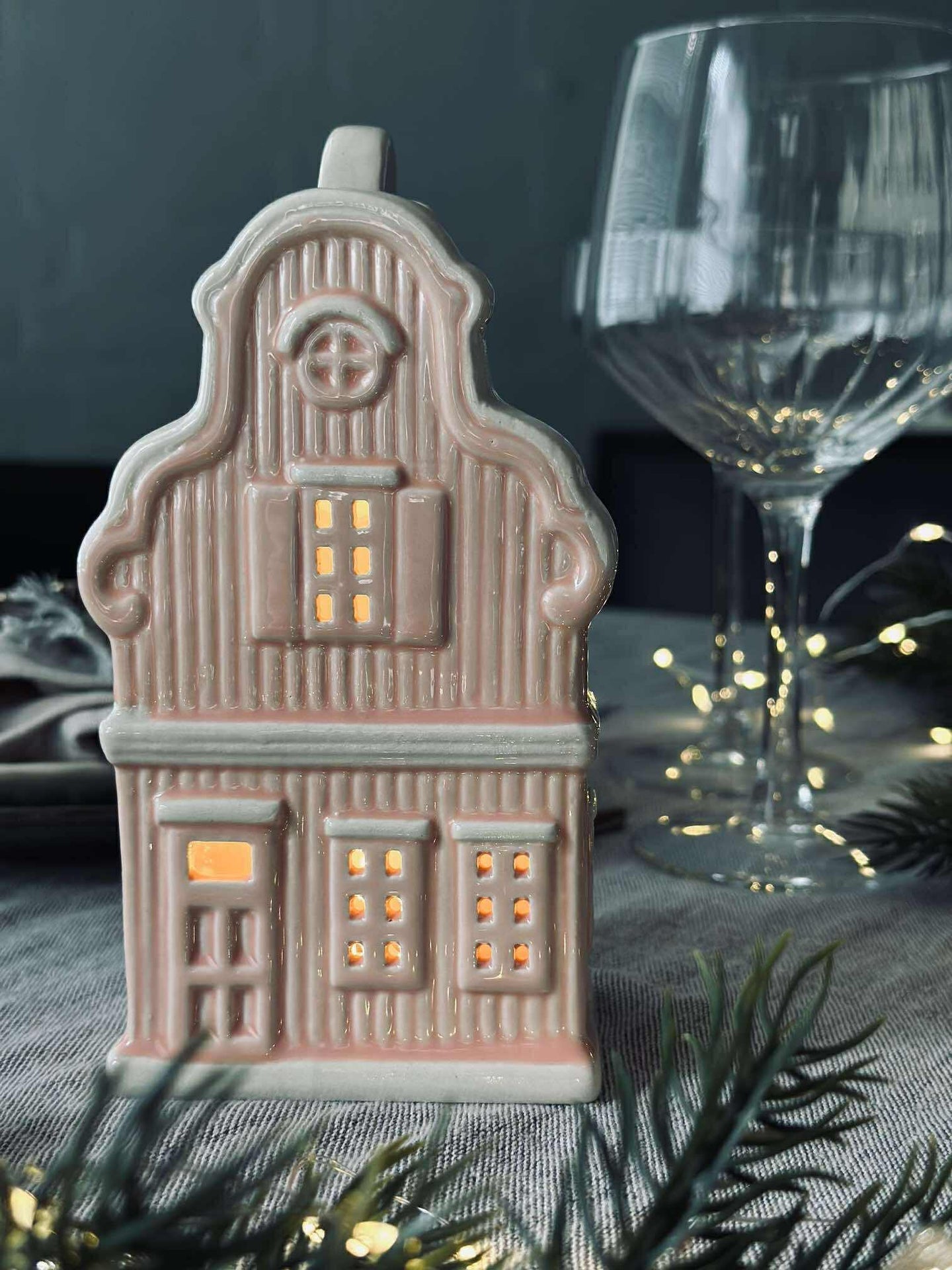 Ljushus med LED - Pastellfärg MIX