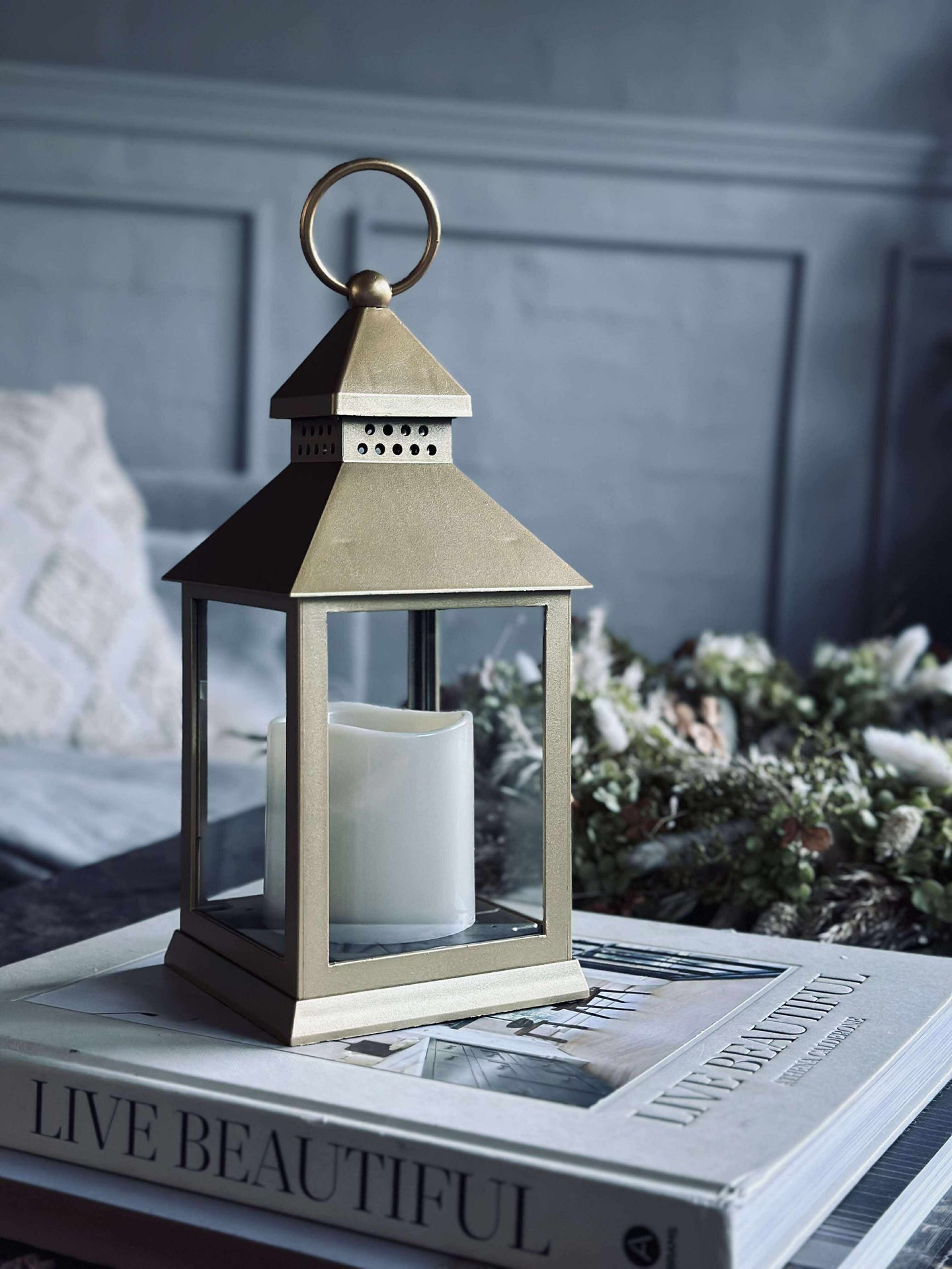 Lykta med Timer - Guld