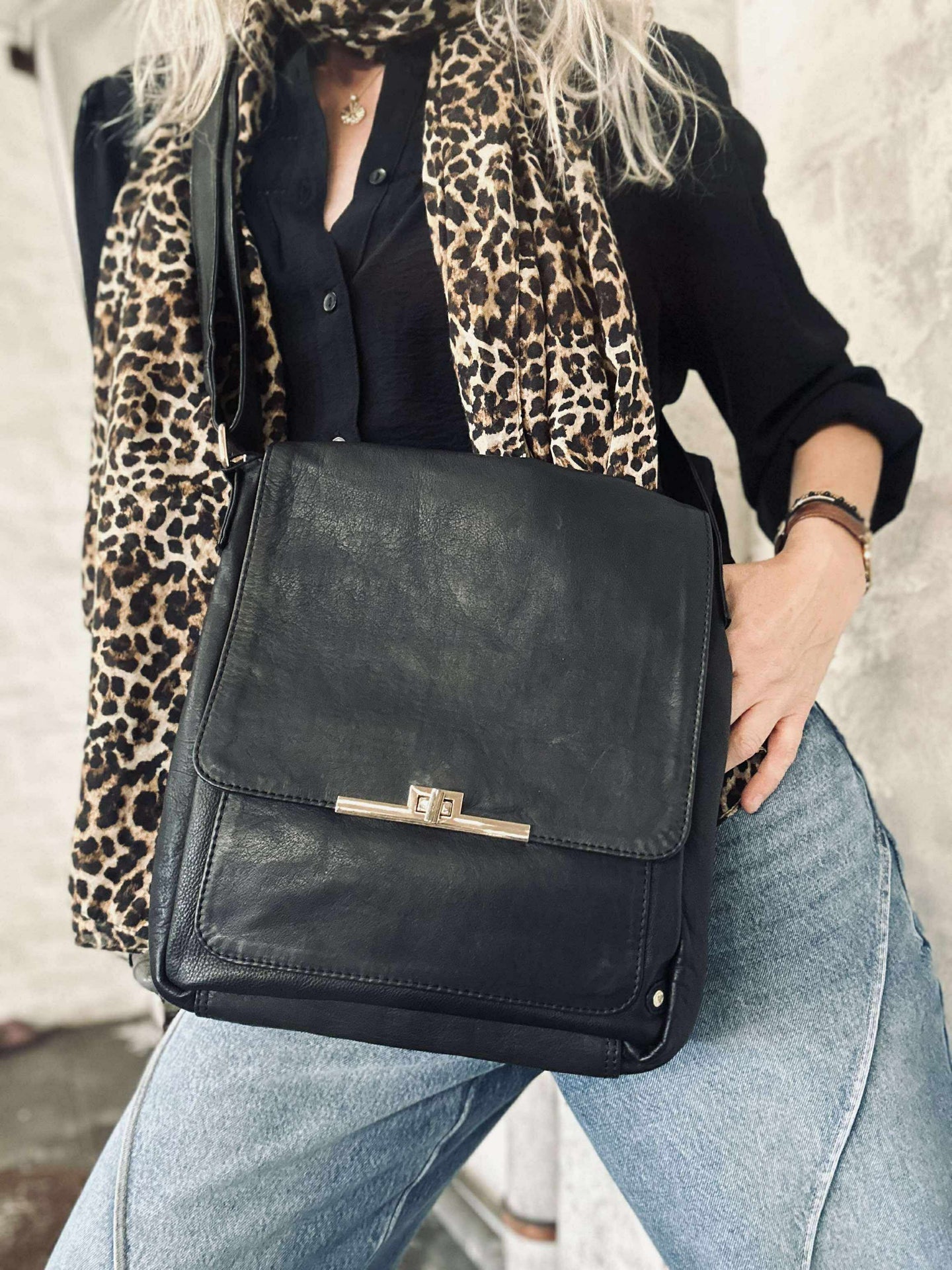 Elegant axelremsväska - Kalvskinn