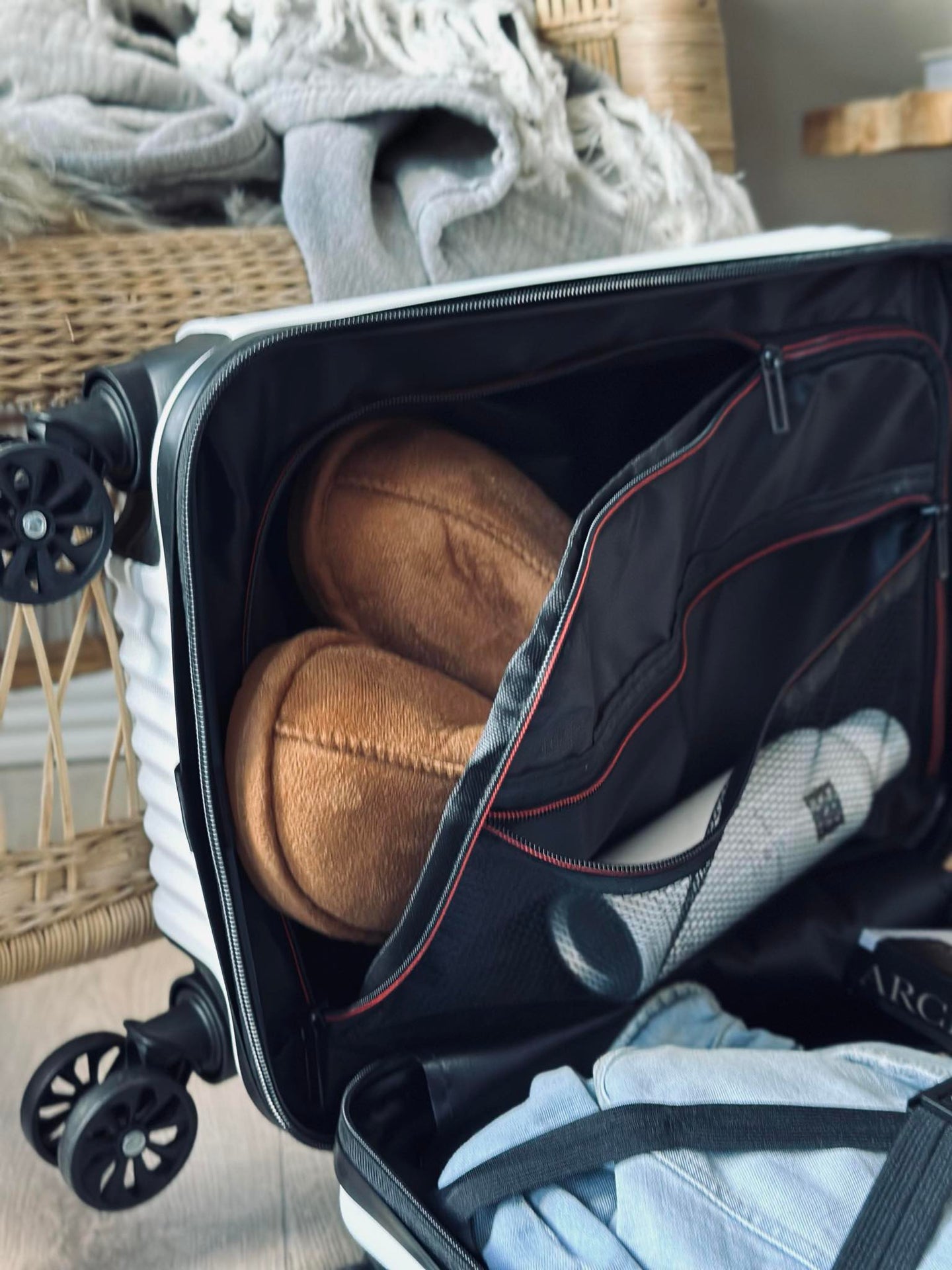 Resväska Trolley - Vit