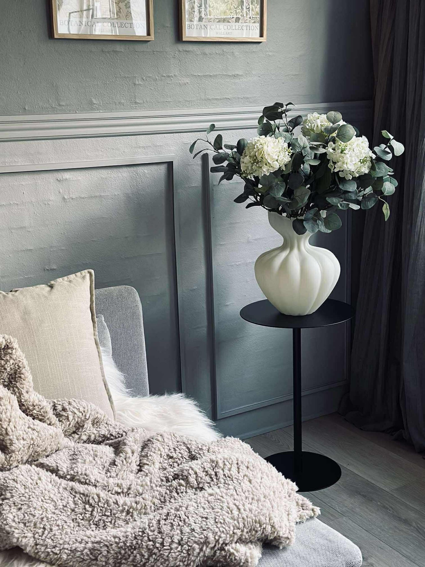 Sido bord - Svart metall