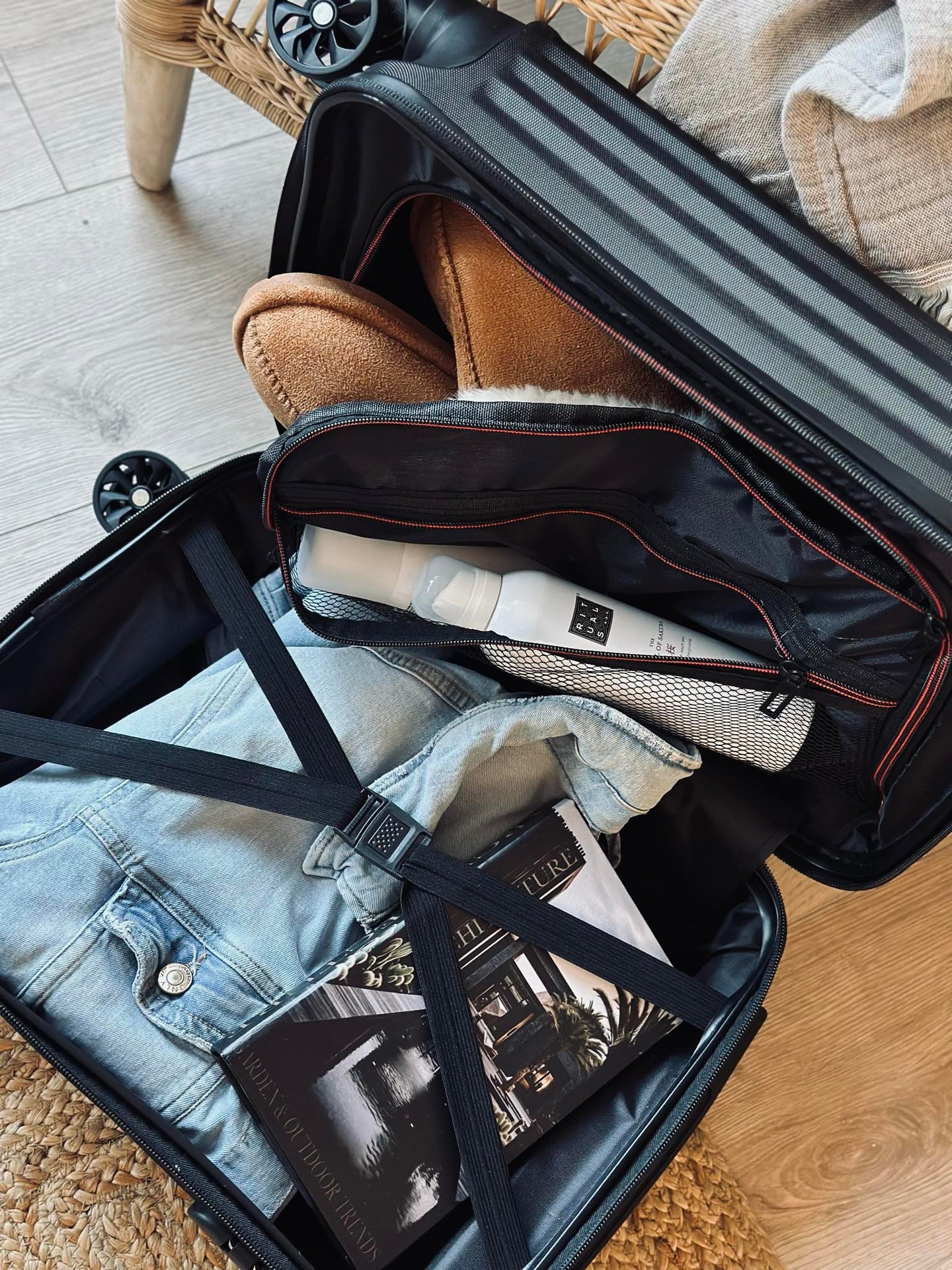 Resväska Trolley - Svart