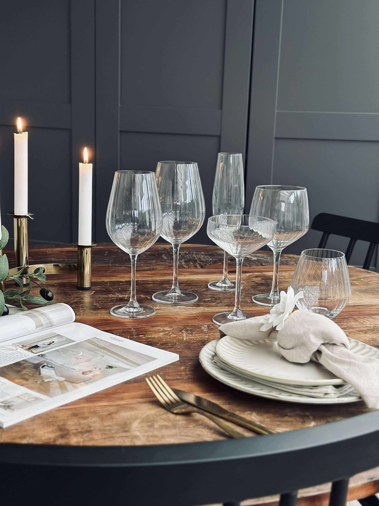 Vinglas för vitt vin CRYSTAL - Set om 4 st.