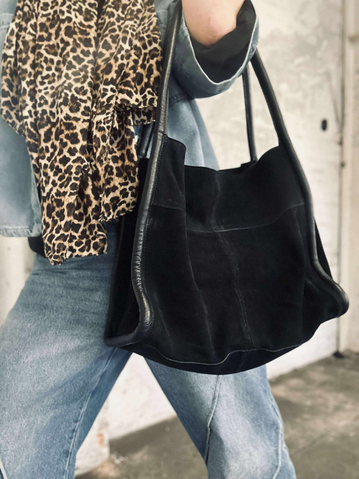Shopper i svart mocka