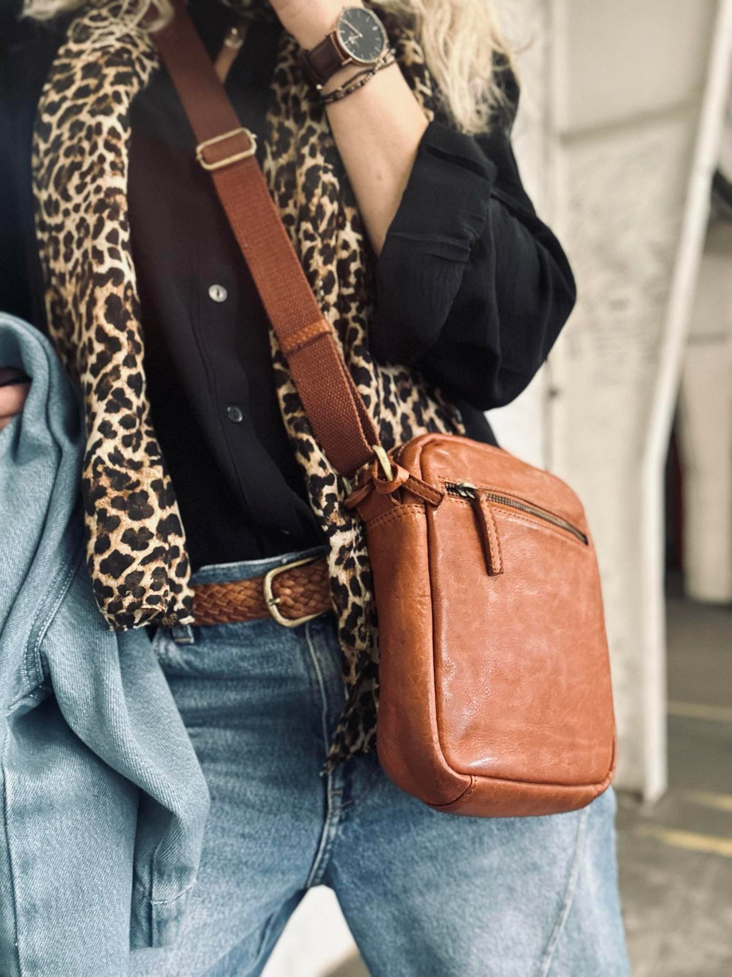 Mobilväska / Crossover – Cognac