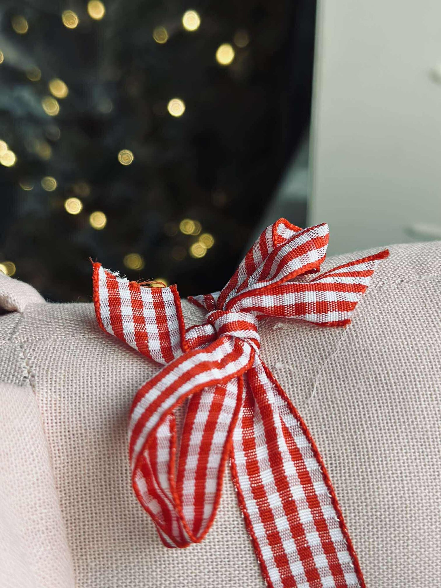 Julgris med rosett - Rosa