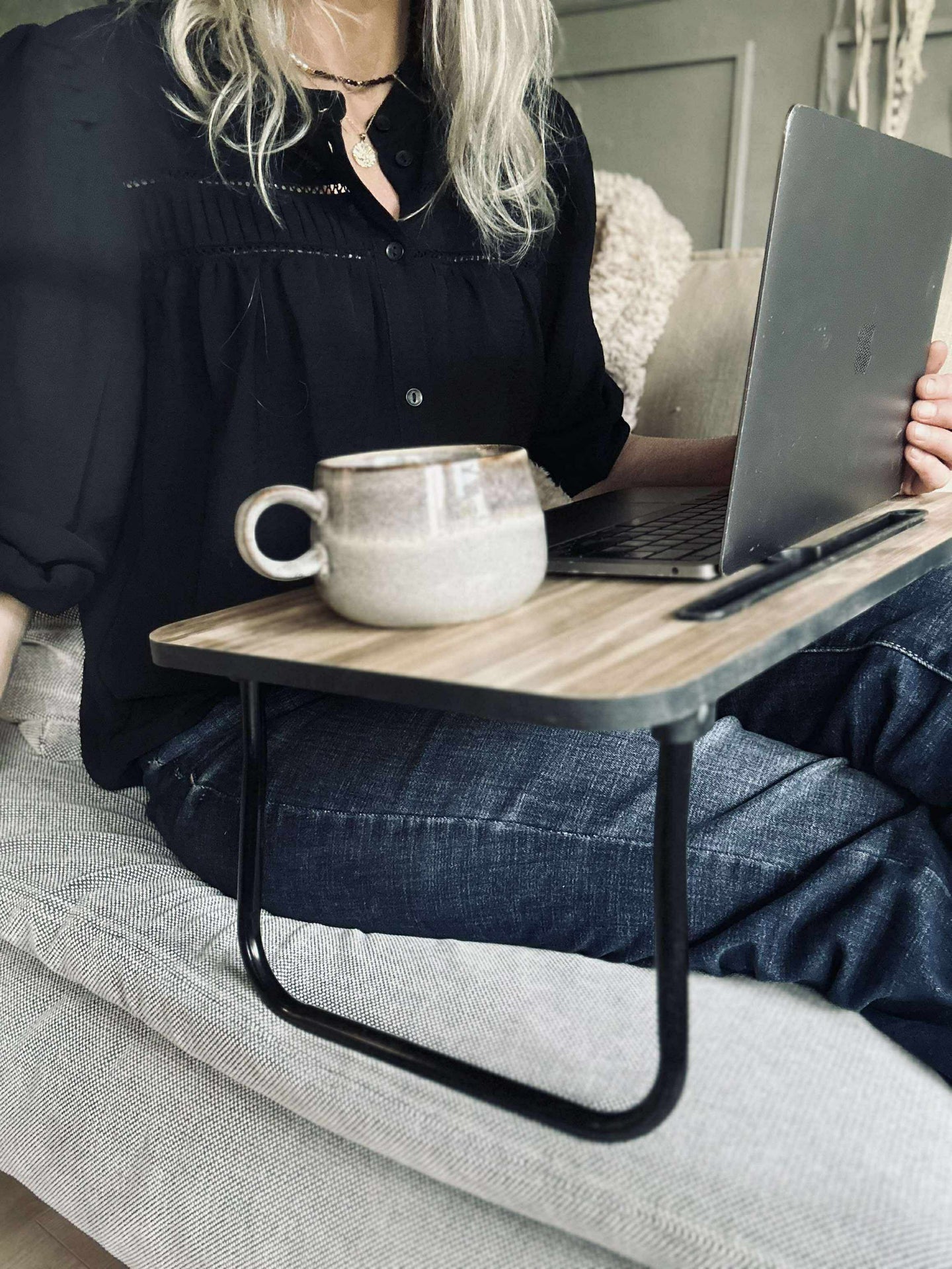 Brickbord med hållare för iPad / telefon