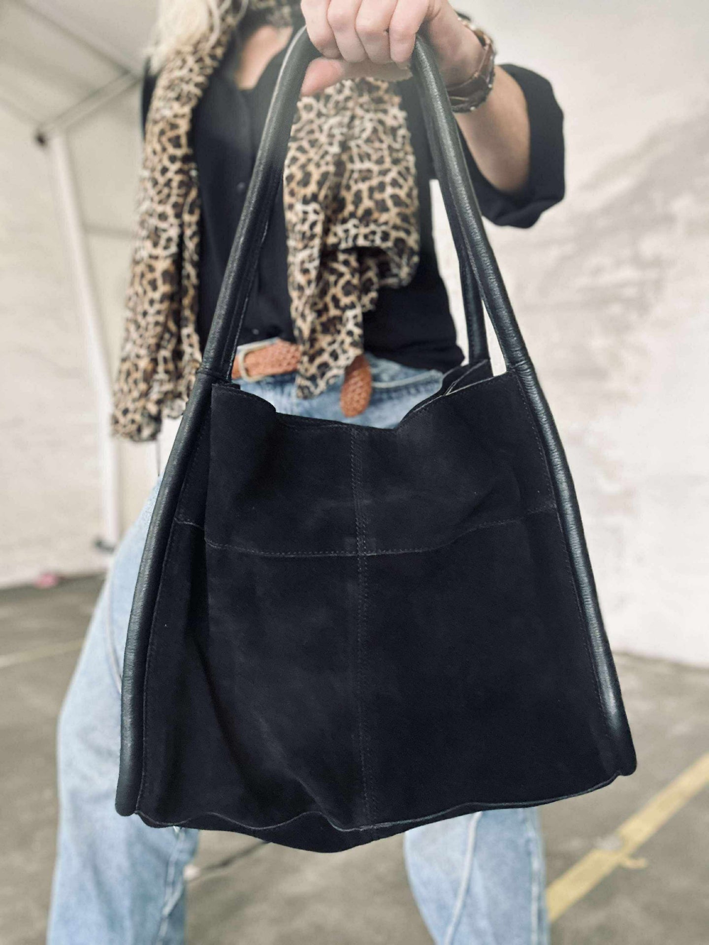 Shopper i svart mocka