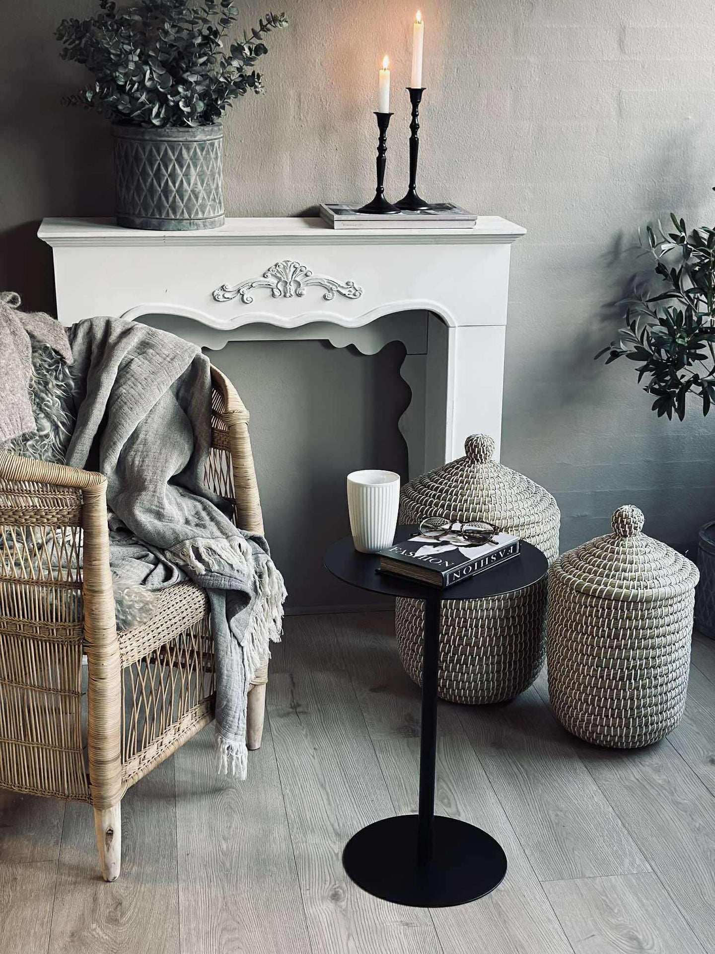 Sido bord - Svart metall