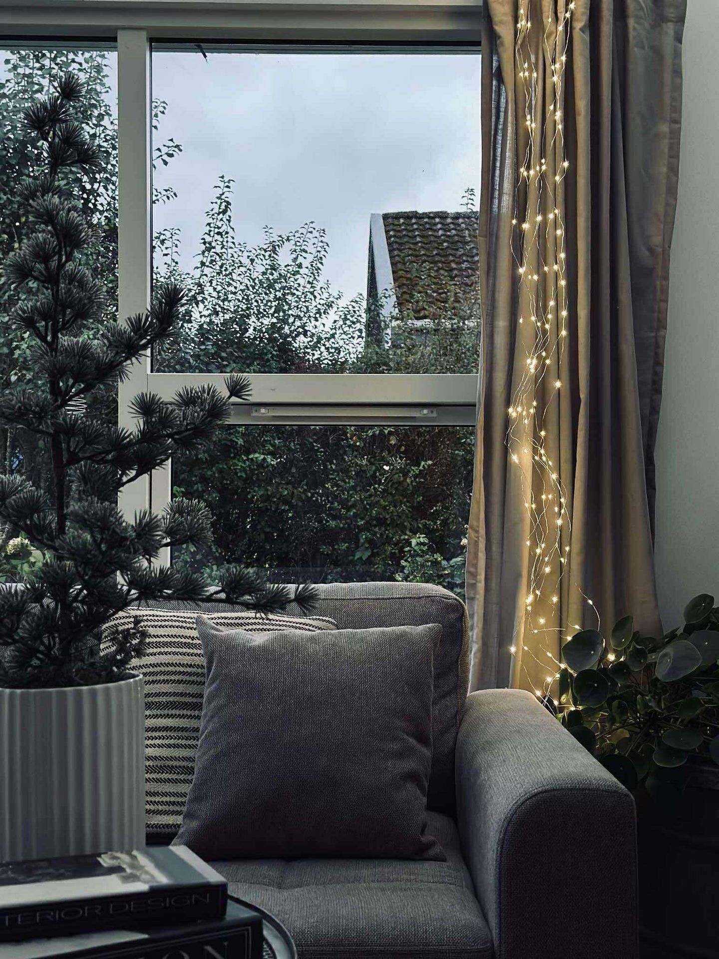 Hängande ljusslinga med 160 LED-lampor