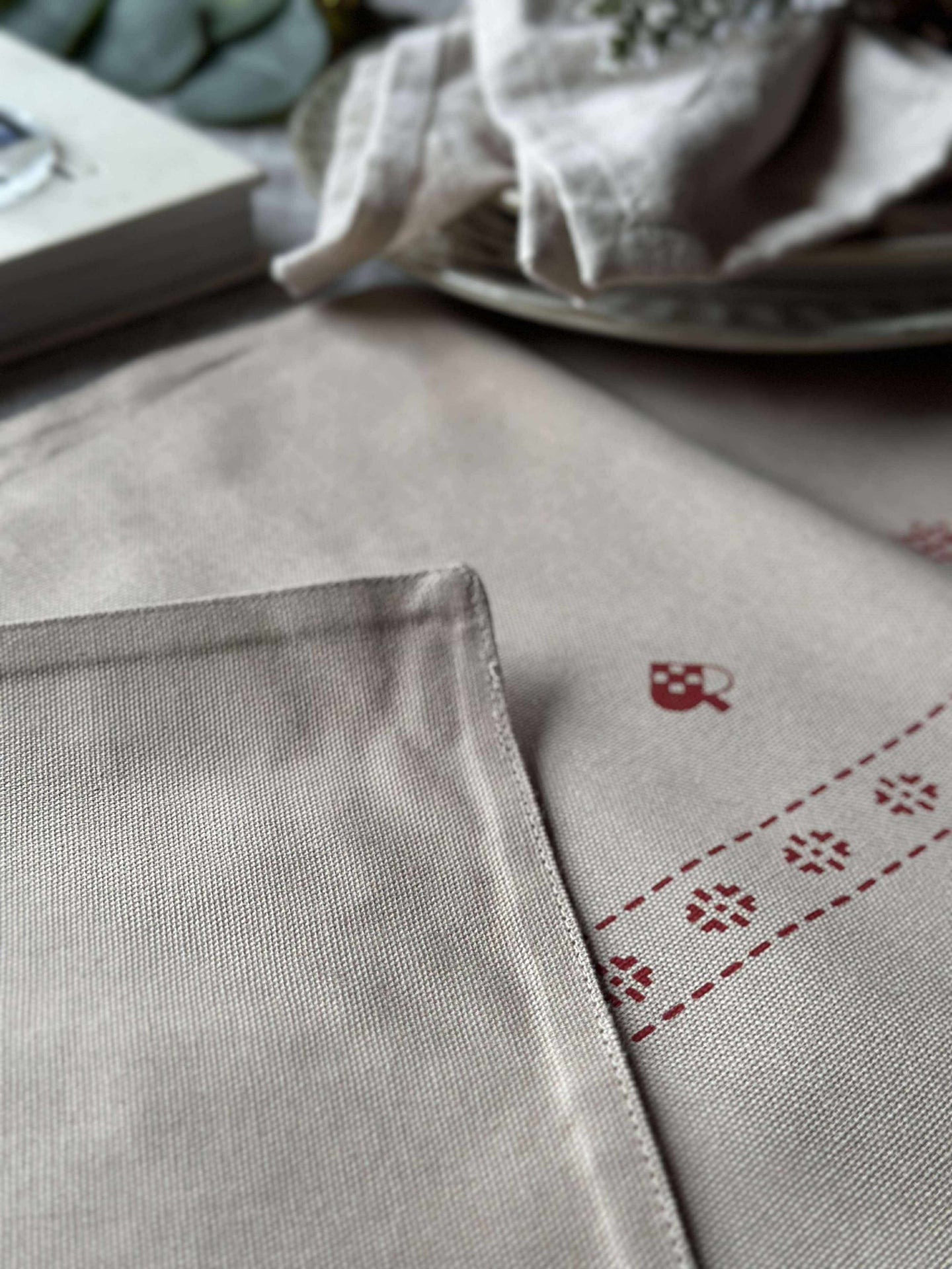 Julbordslöpare - 40x140 cm - Beige