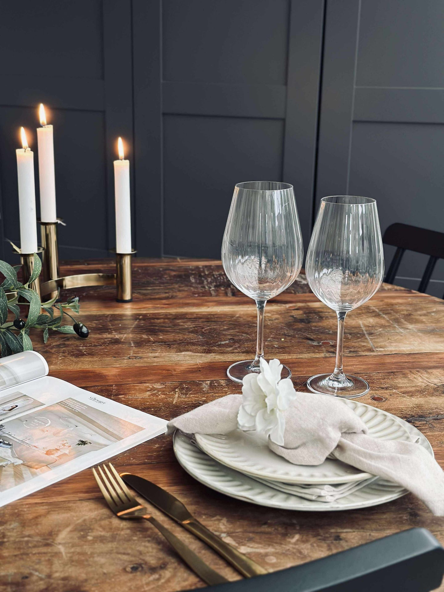Vinglas för vitt vin CRYSTAL - Set om 4 st.