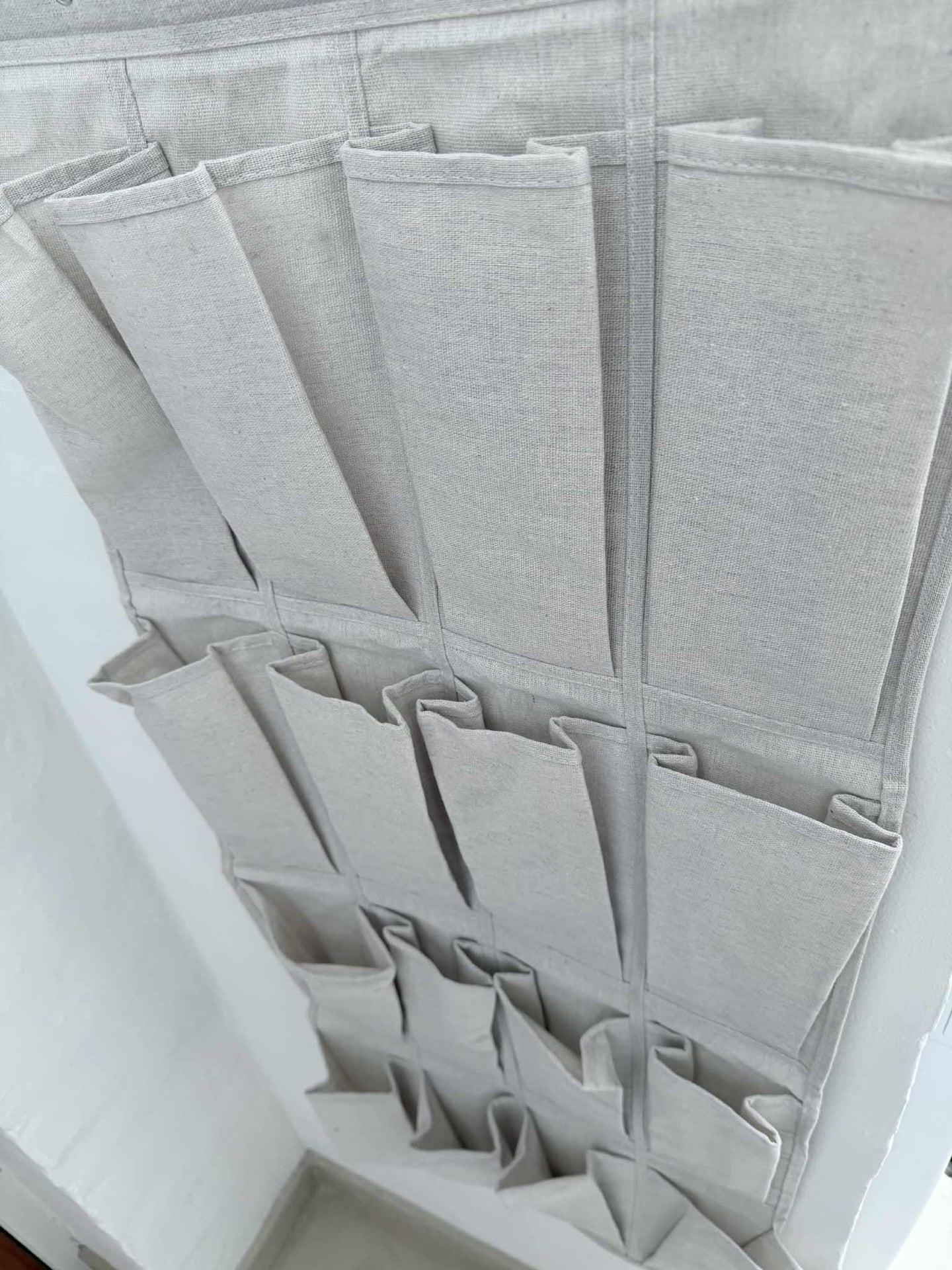 Förvaring BELLA med 16 fack