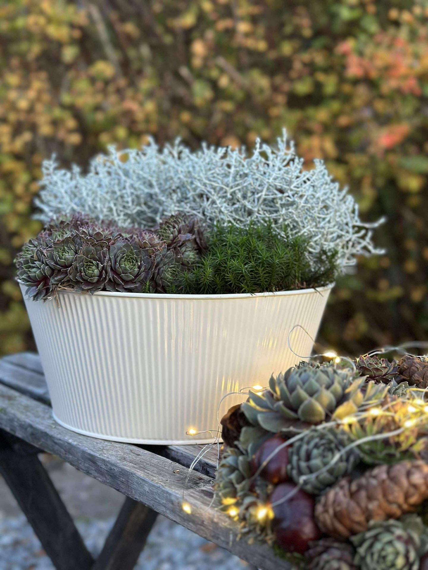 Rund kruka med räfflor