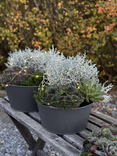 Rund kruka med räfflor - Grå