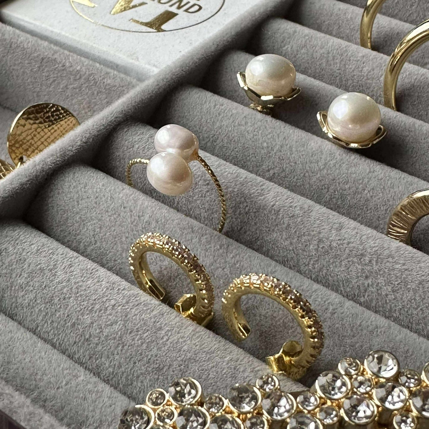 Örhängen IZA med klara zirkoner - förgylld