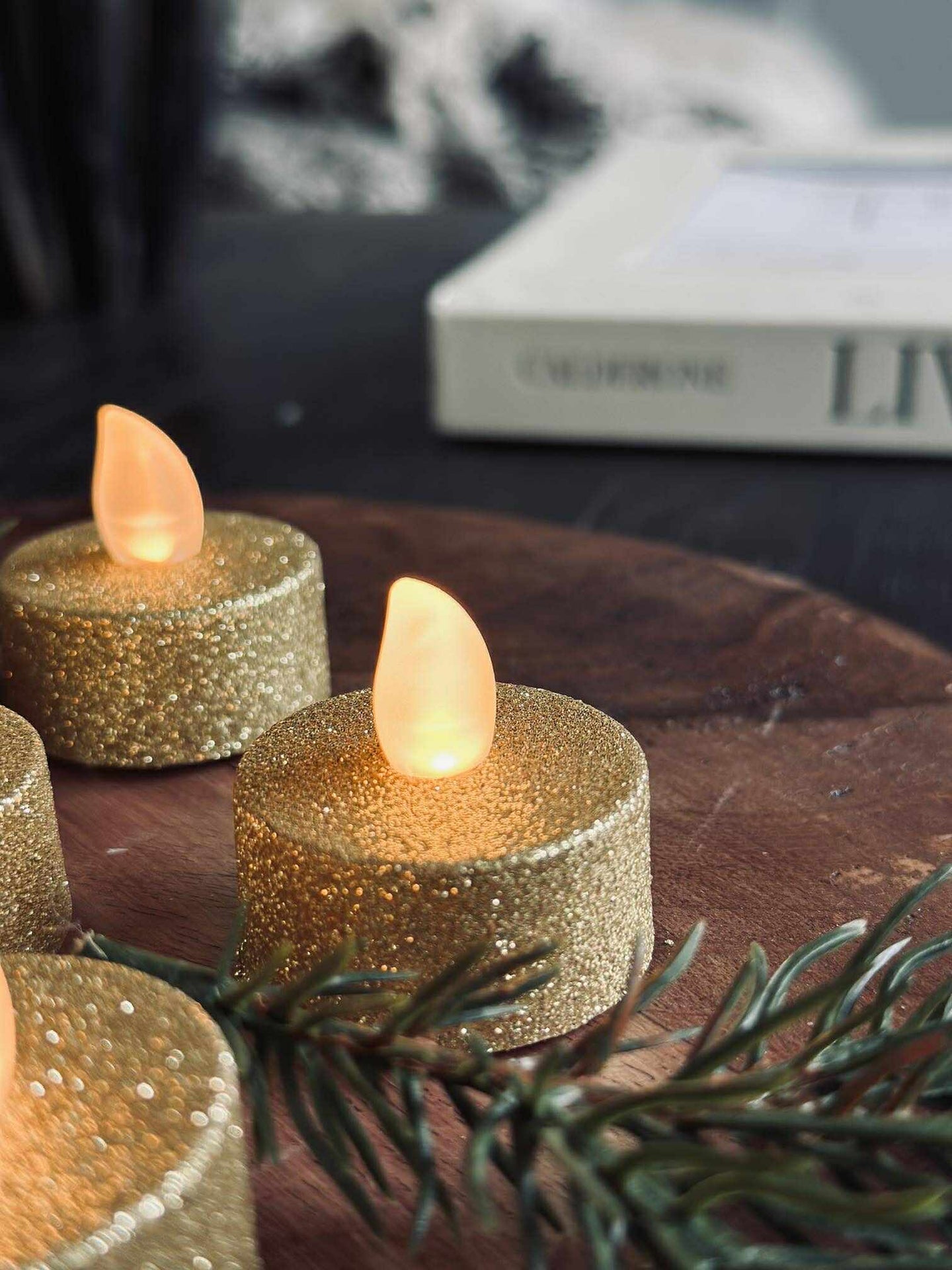 Värmeljus med LED - Guldglitter 6 st.