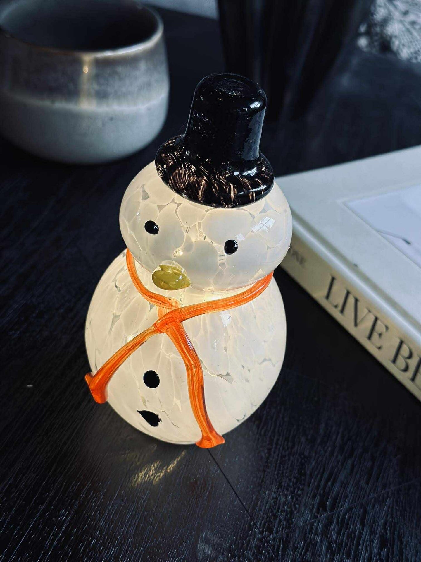 Snögubbe med LED-ljus