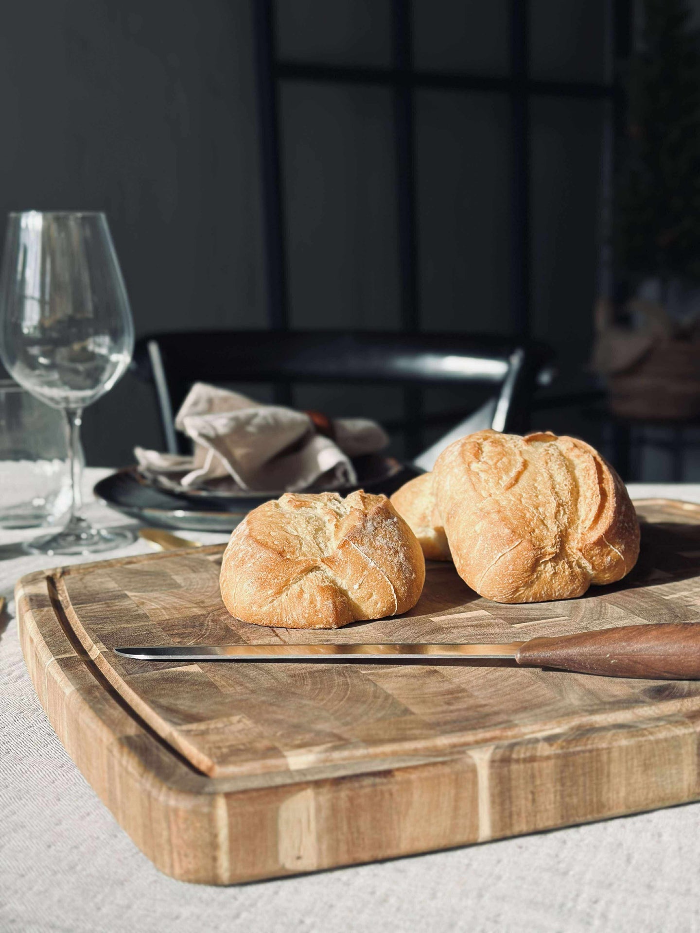 Skärbräda med saftspår