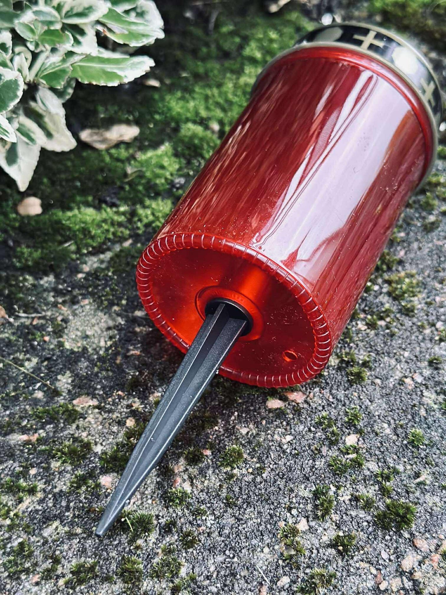 Gravljus med solceller - Röd