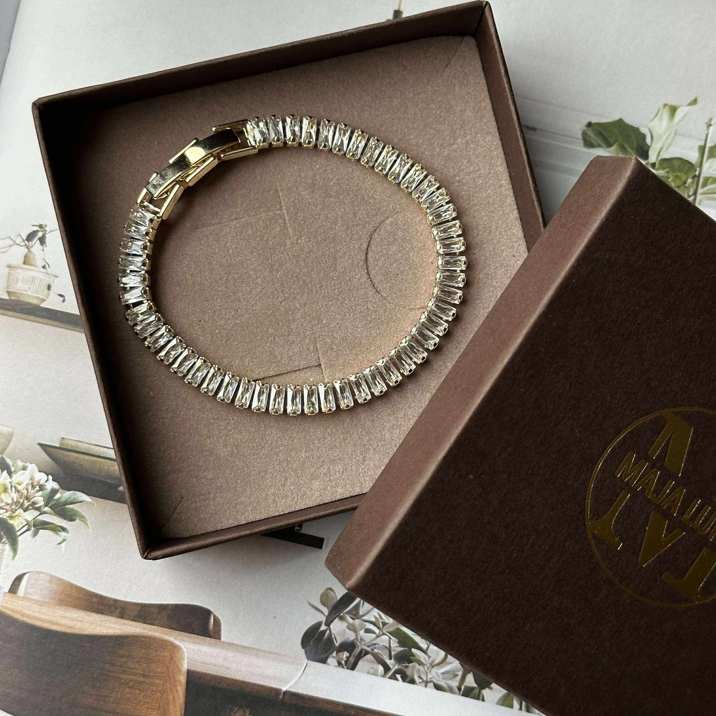 Tennisarmband Thelma med zirkoner - guldpläterad