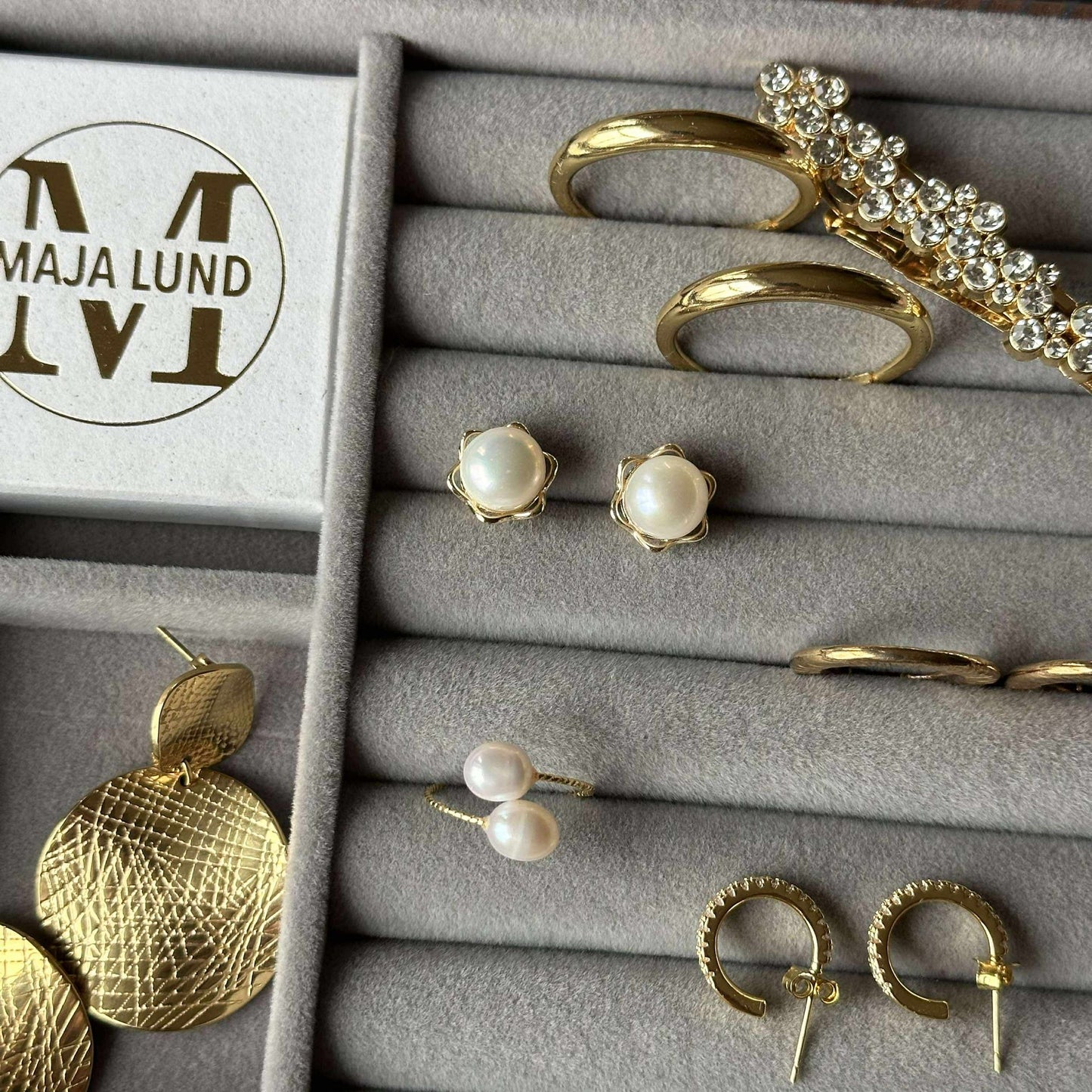 Örhängen IZA med klara zirkoner - förgylld