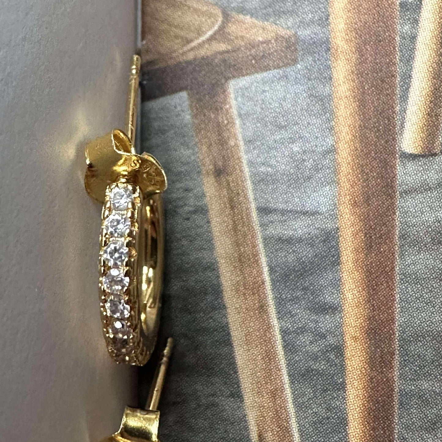 Örhängen IZA med klara zirkoner - förgylld