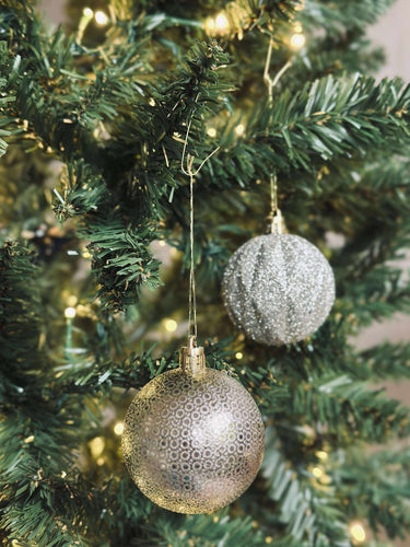 Krok för upphängning av dekorationer - Guld