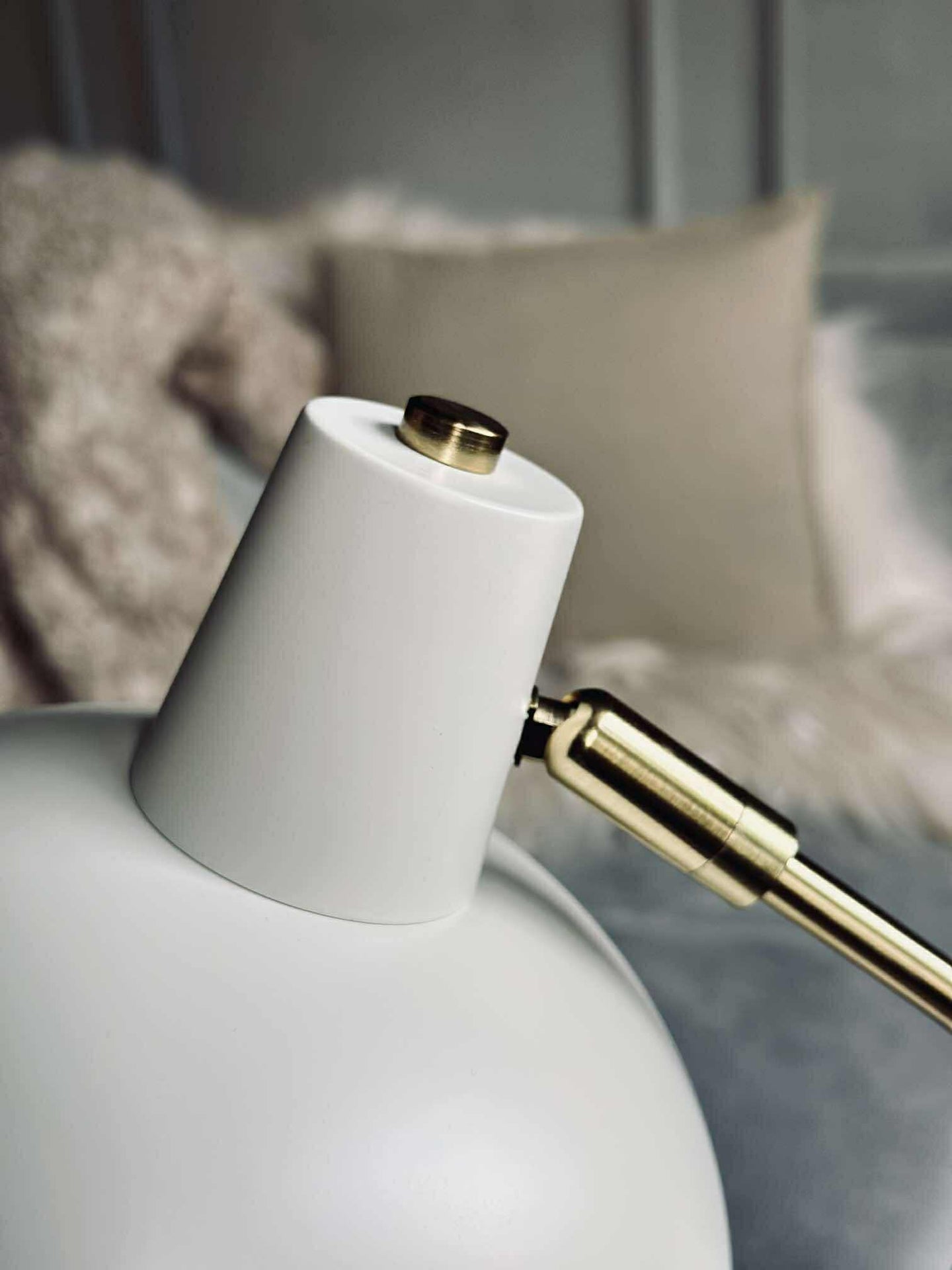 Bordslampa Retro - Vit / guld