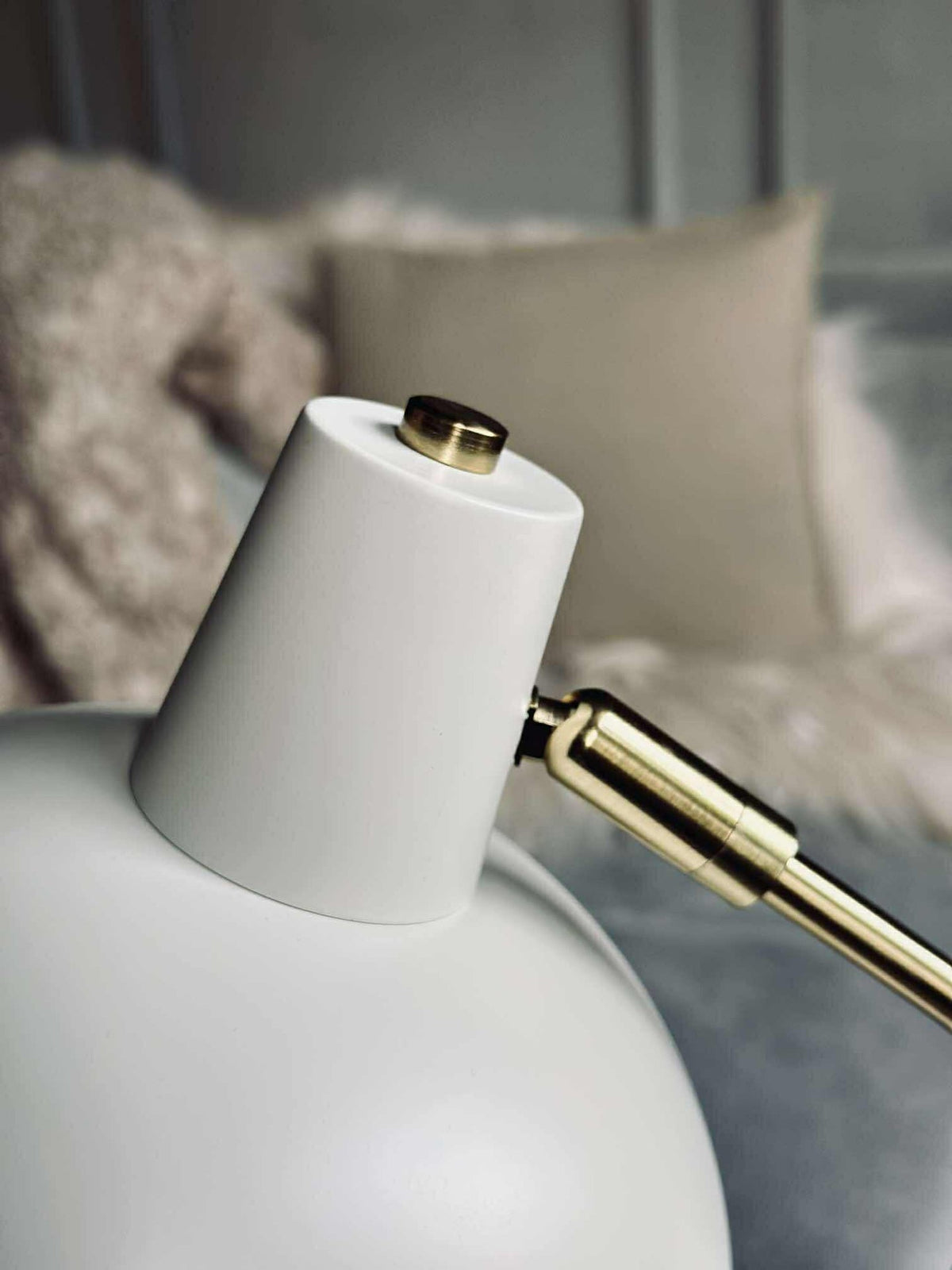 Bordslampa Retro - Vit / guld