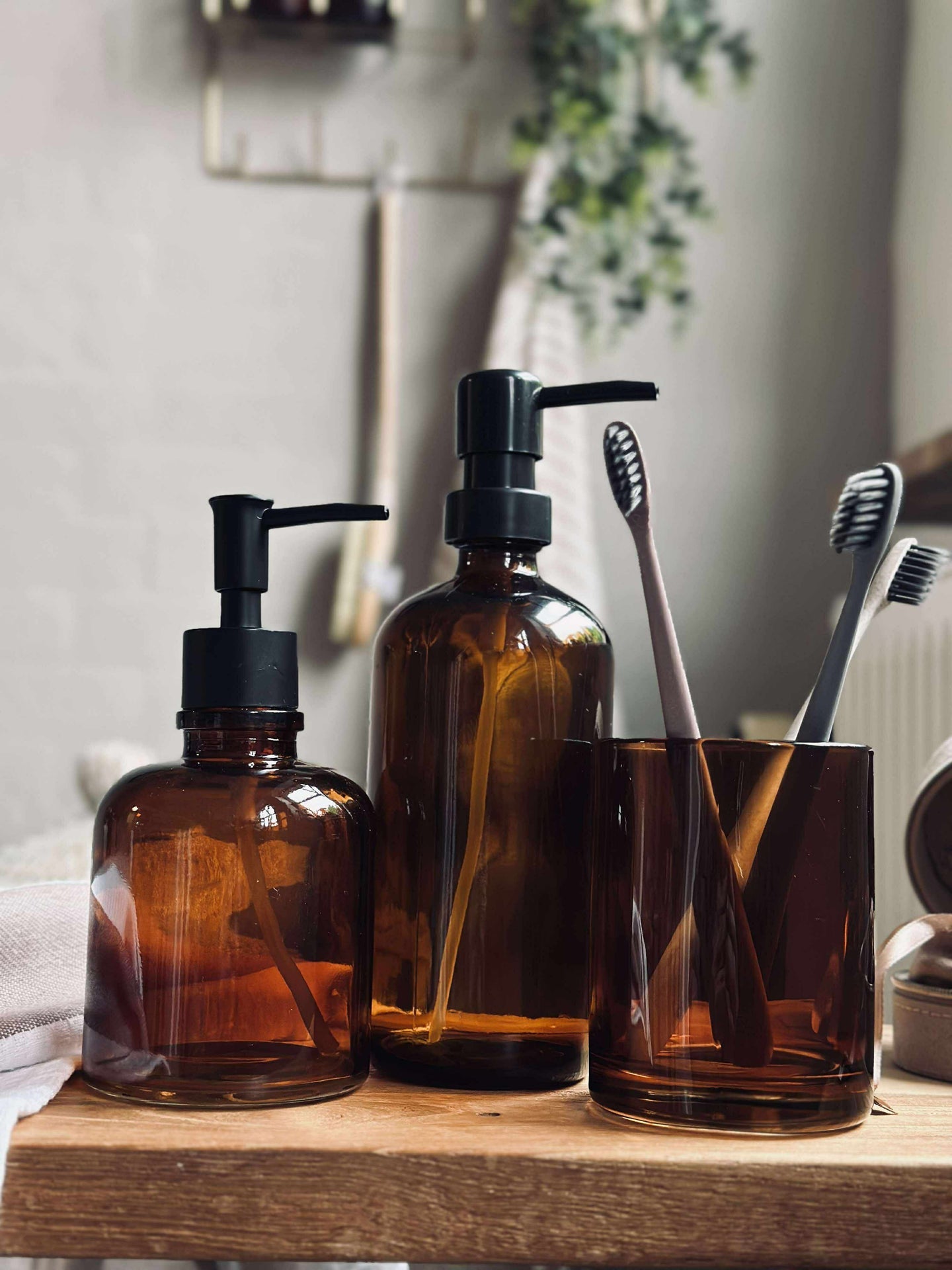 Dispenser med pump - Brunt glas