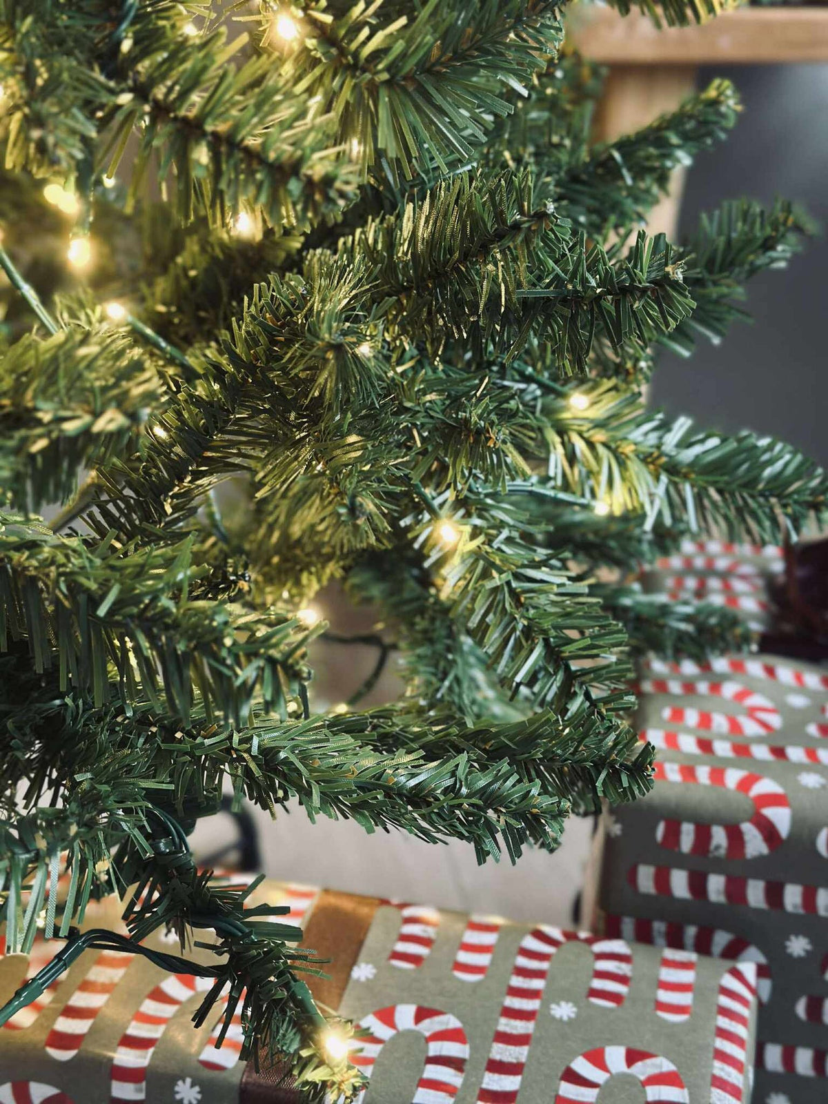 Julgran med ljusslinga