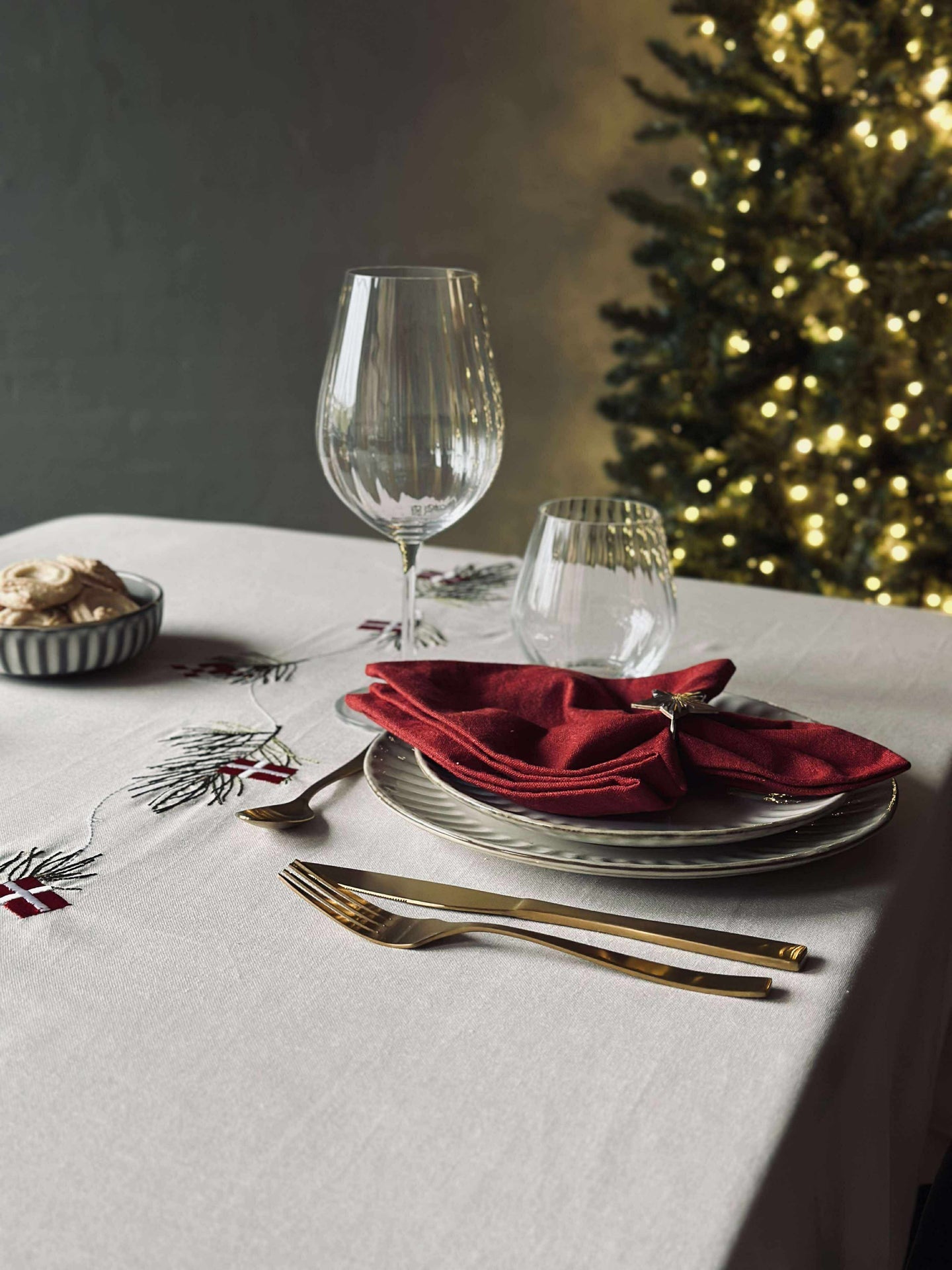 Julduk 140 x 240 - Dansk jul med flaggor och julhjärtan